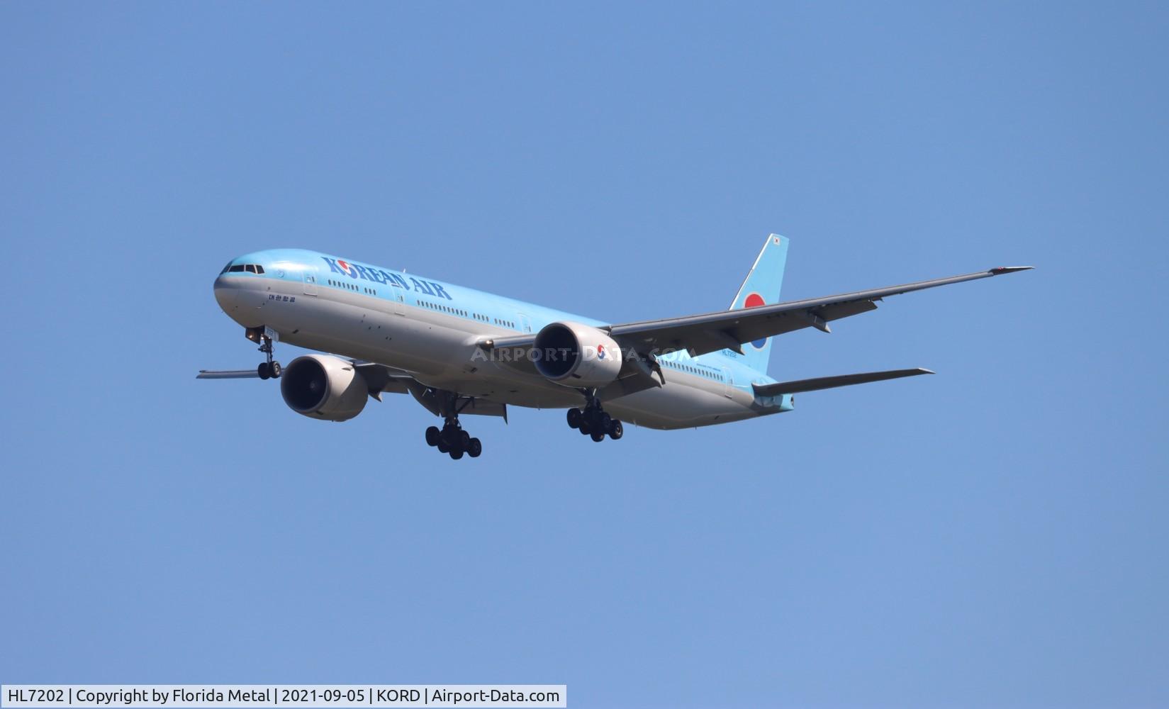 HL7202, 2018 Boeing 777-3B5(ER) C/N 60377, KAL 773 zx ICN-ORD