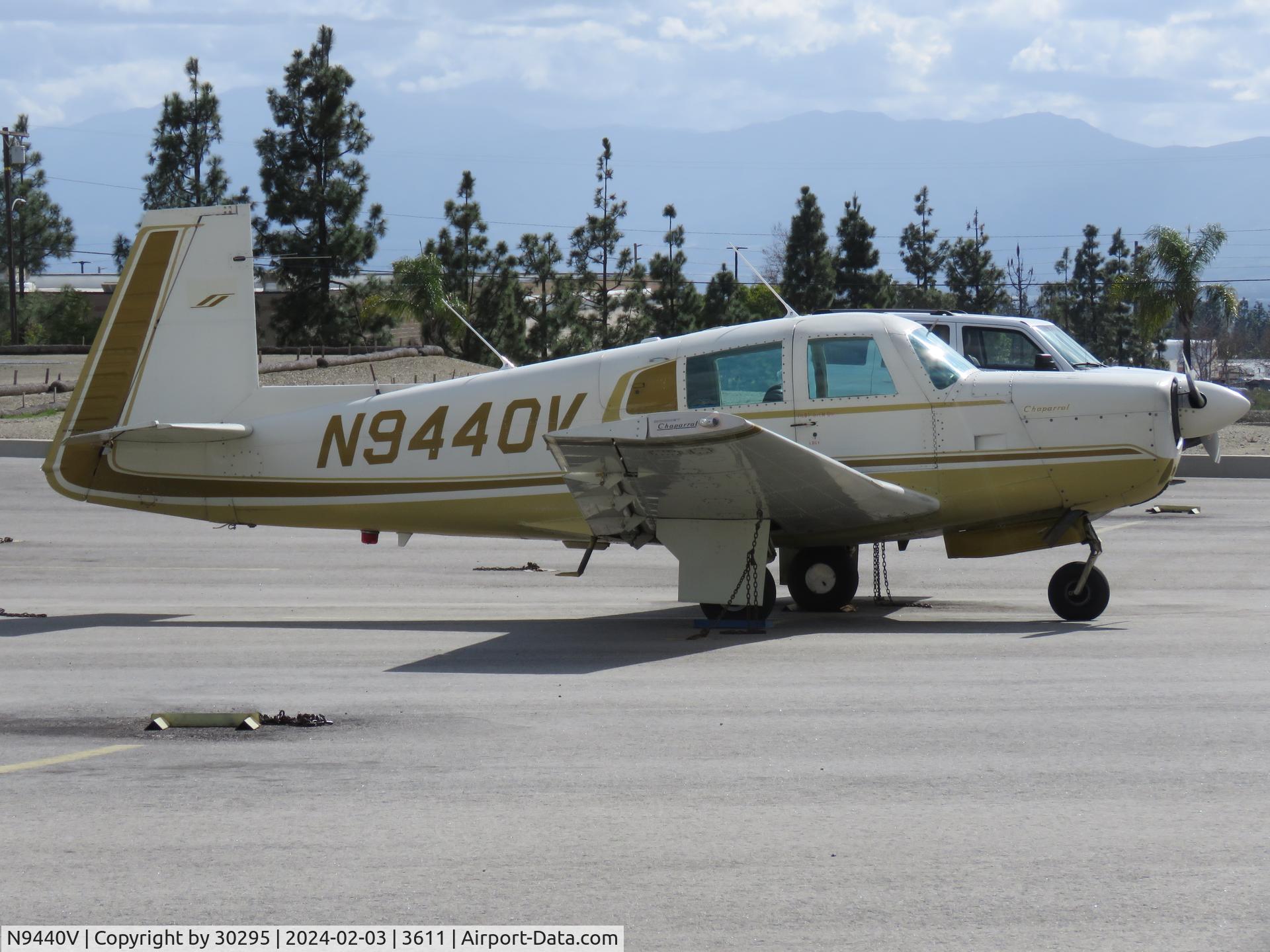 N9440V, 1970 Mooney M20E C/N 700030, Parked
