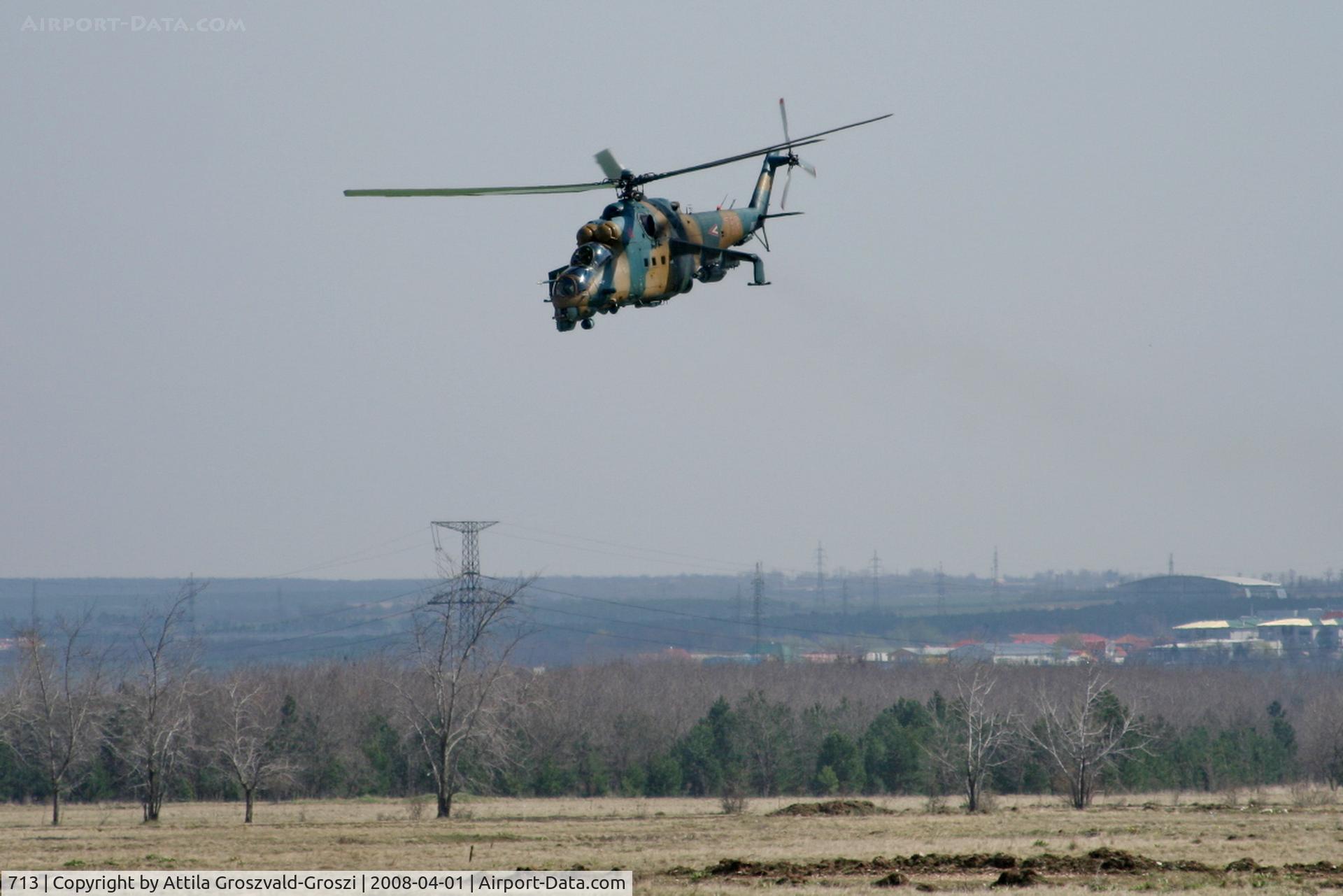 713, 1985 Mil Mi-24V Hind E C/N 220713, Veszprém, Jutas-újmajor, Training base of the Hungarian Air Force.