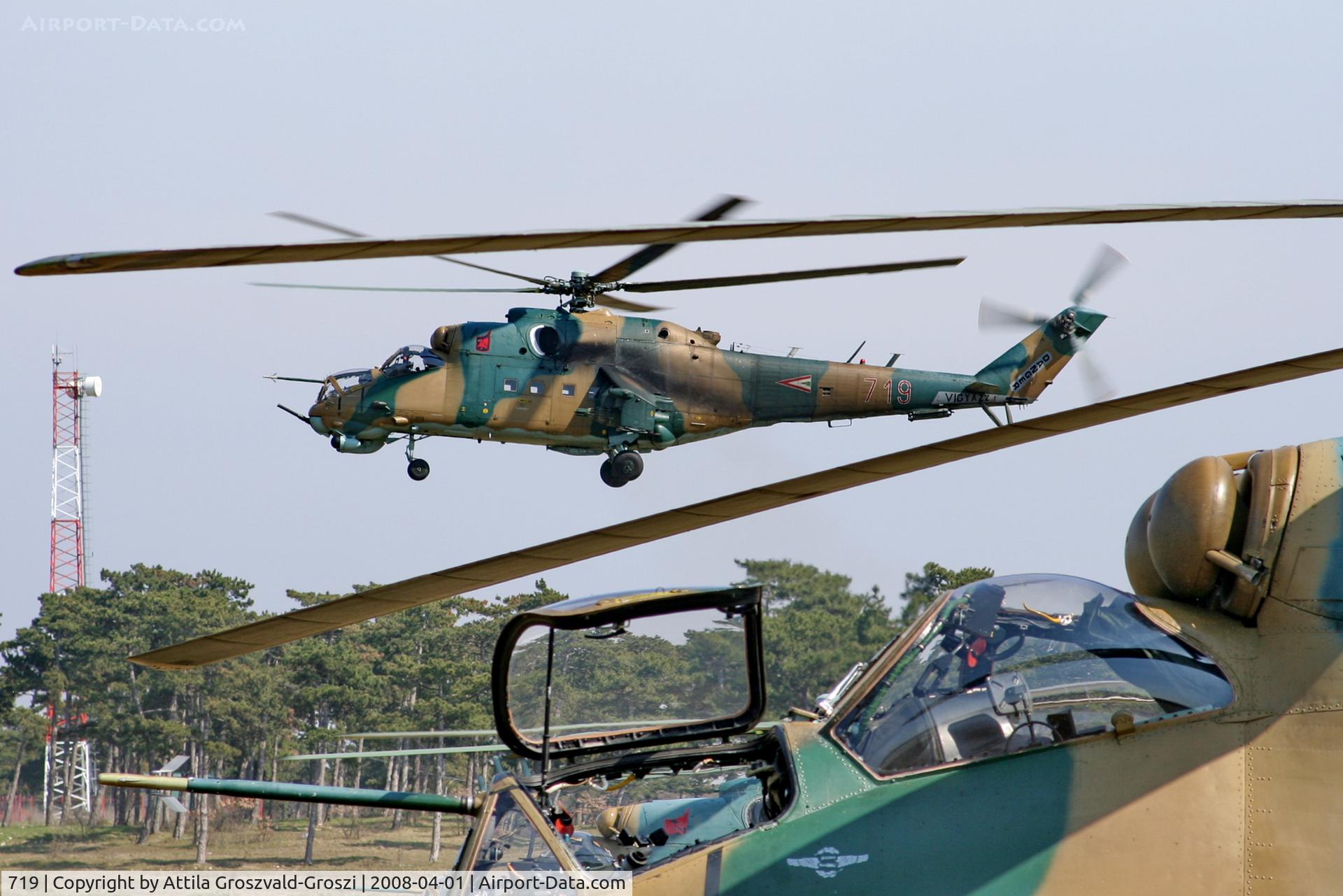 336, 1989 Mil Mi-24P Hind F C/N 340336, Veszprém, Jutas-újmajor, Training base of the Hungarian Air Force.