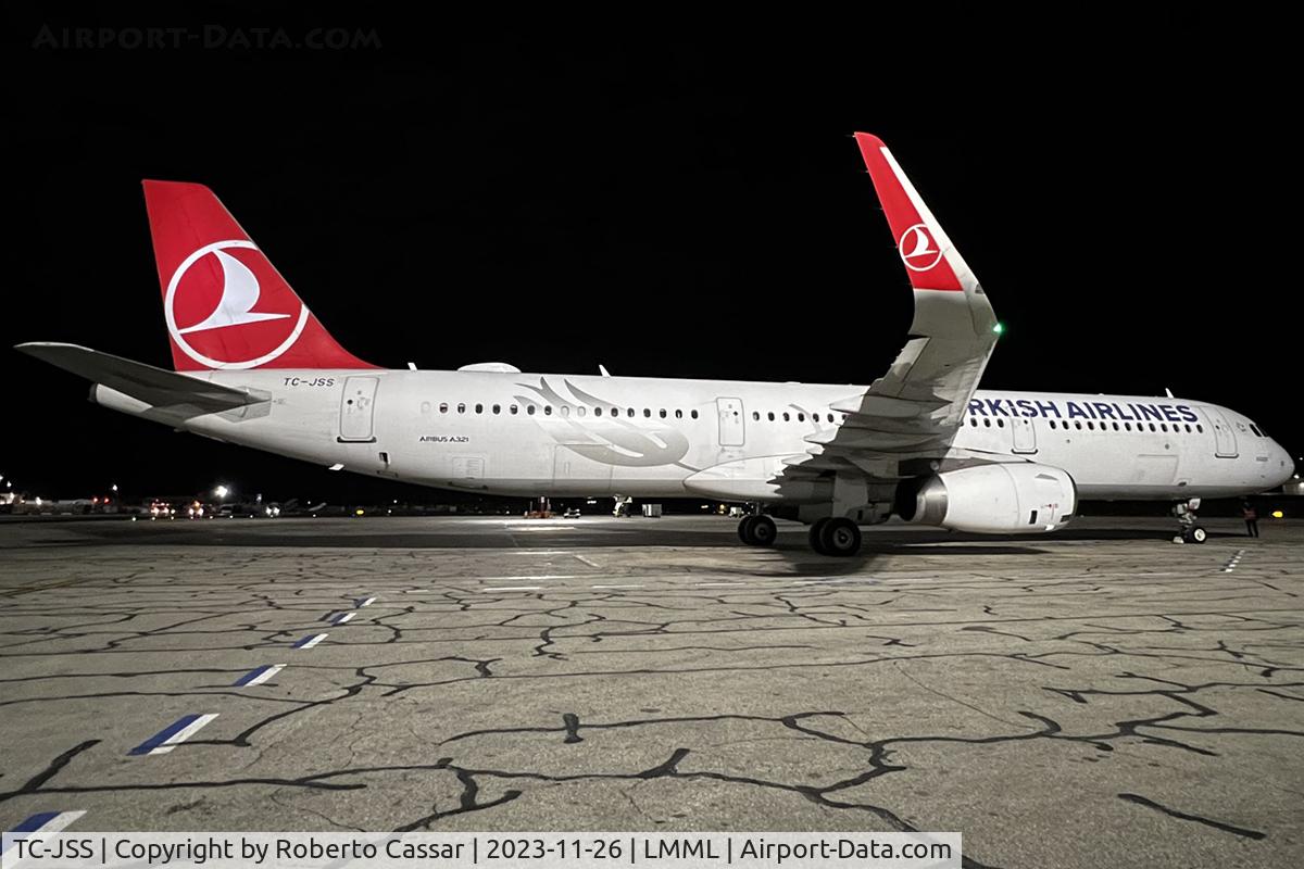 TC-JSS, 2015 Airbus A321-231 C/N 6657, Park 9