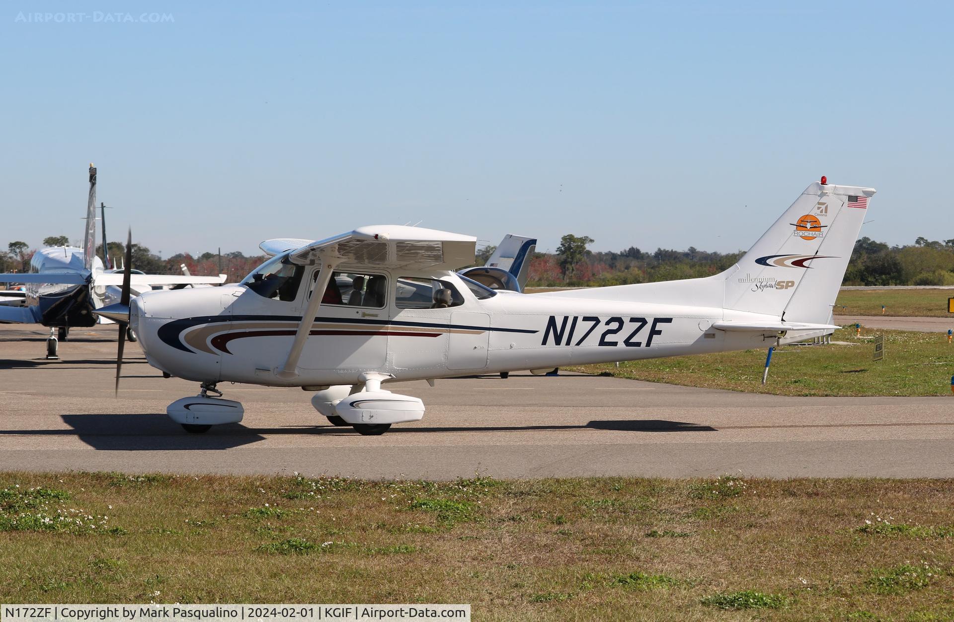 N172ZF, 2000 Cessna 172S Skyhawk SP C/N 172S8451, Cessna 172S