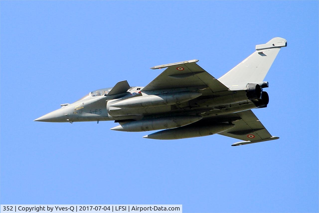 352, Dassault Rafale B C/N 352, Dassault Rafale B, On final rwy 29, St Dizier-Robinson Air Base 113 (LFSI)