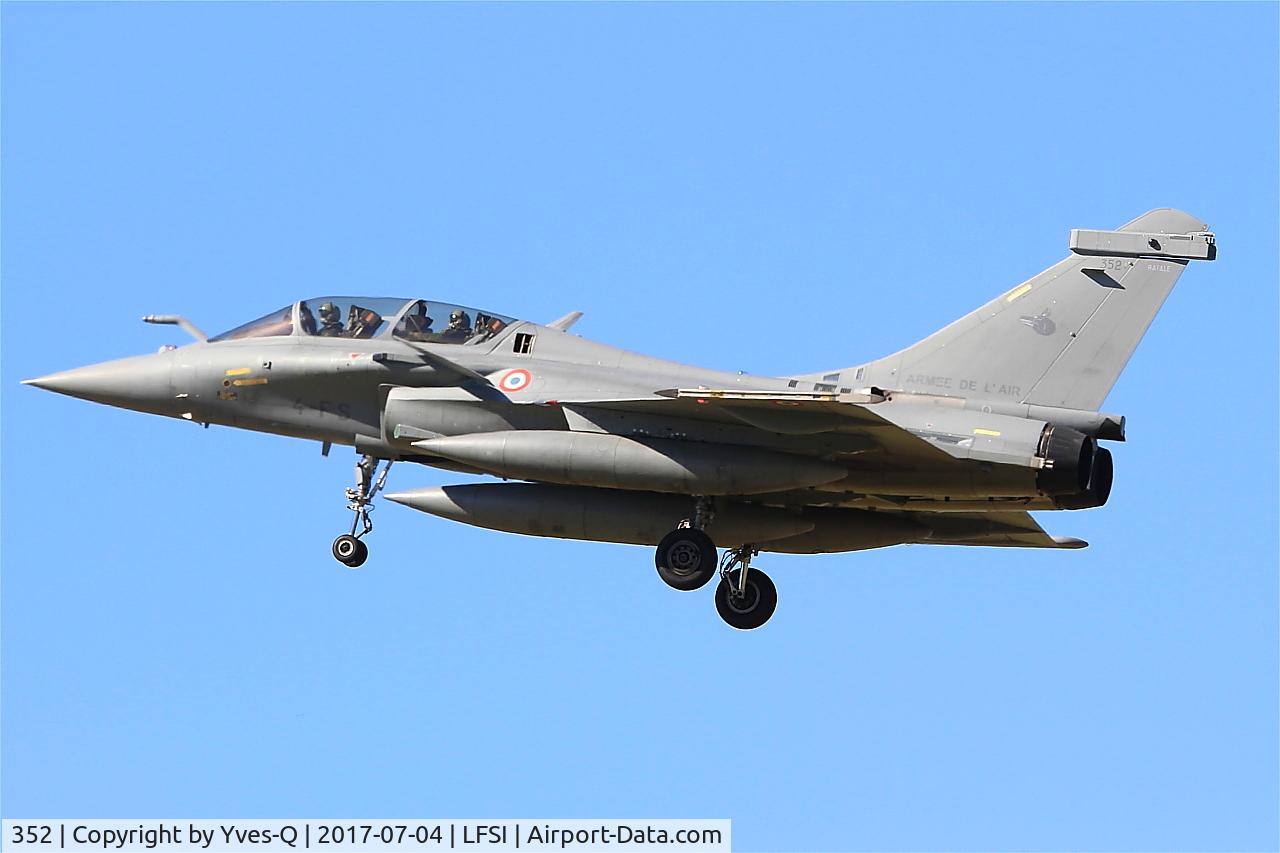 352, Dassault Rafale B C/N 352, Dassault Rafale B, On final rwy 29, St Dizier-Robinson Air Base 113 (LFSI)