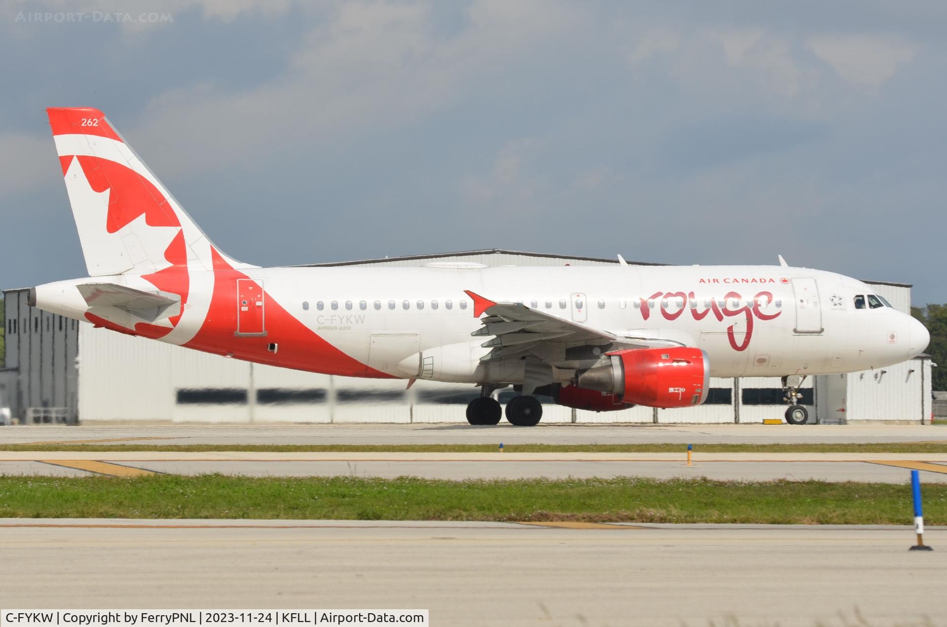 C-FYKW, 1997 Airbus A319-114 C/N 695, Air Canada Rouge A319 returning up north