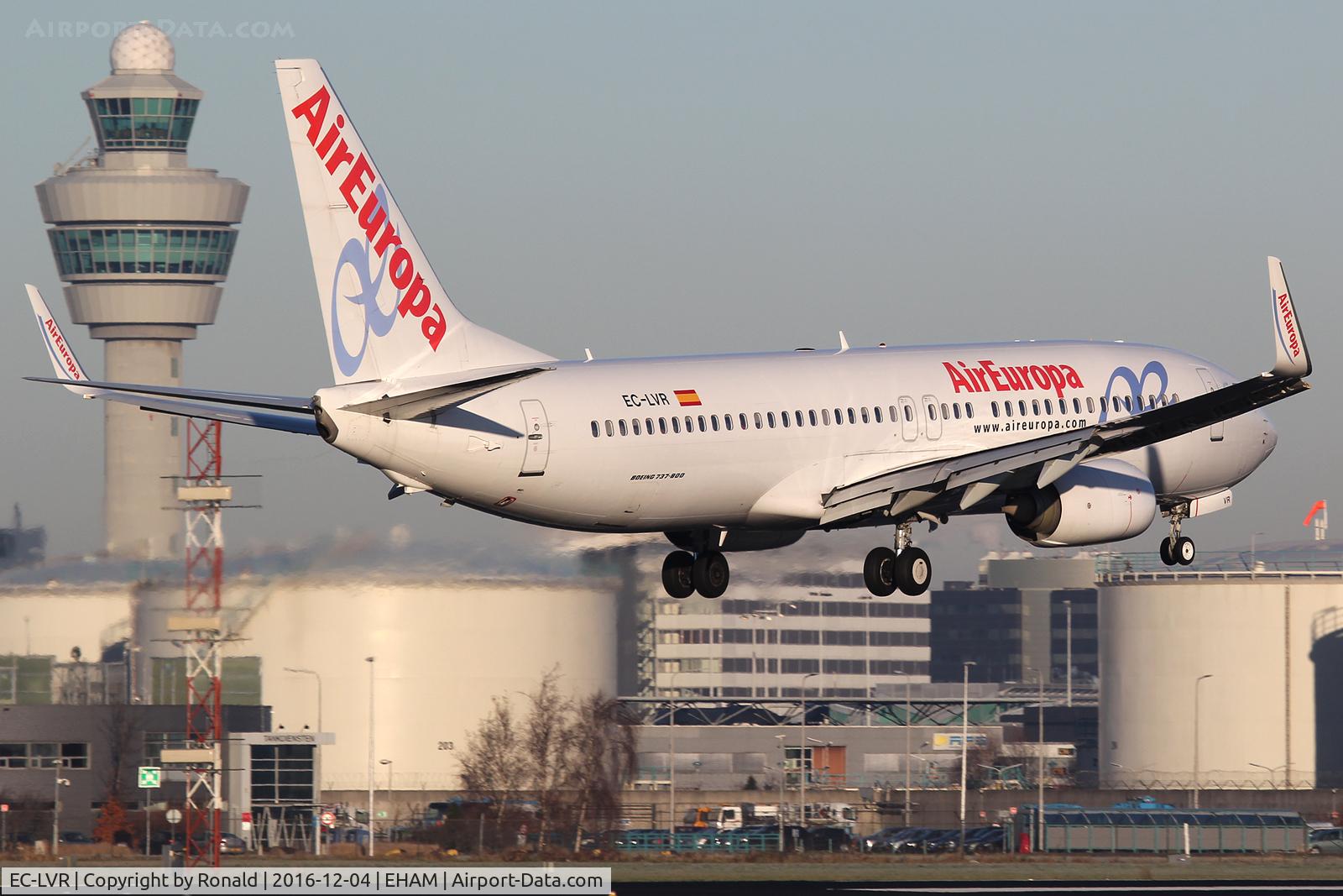 EC-LVR, 2013 Boeing 737-85P C/N 36593, at spl