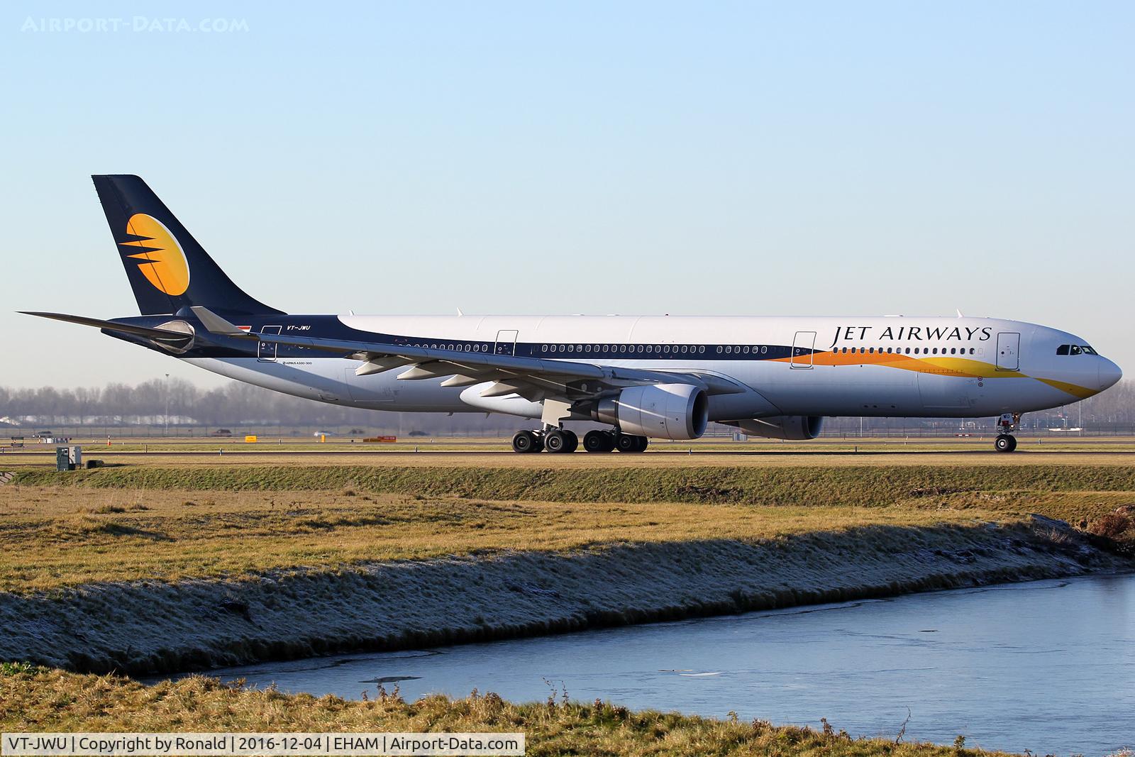 VT-JWU, 2012 Airbus A330-302 C/N 1391, at spl