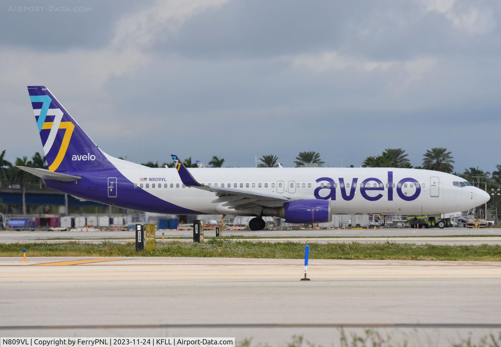 N809VL, 2010 Boeing 737-8EH C/N 37599, Avelo B738 lined-up for departure from 10L