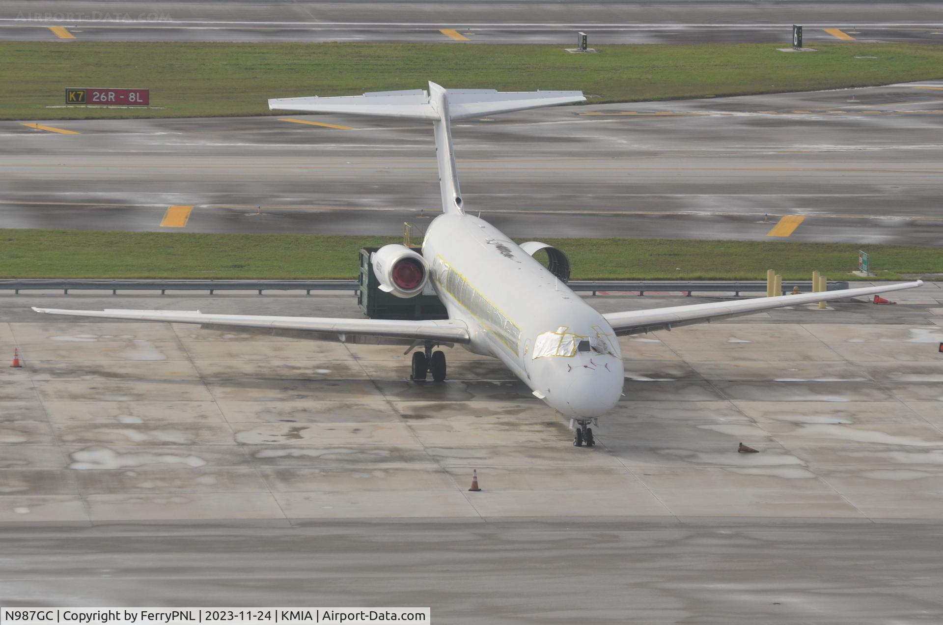 N987GC, 1991 McDonnell Douglas DC-9-87 C/N 53040, Genesis Custom Jetliners LLC MD87 stored in MIA