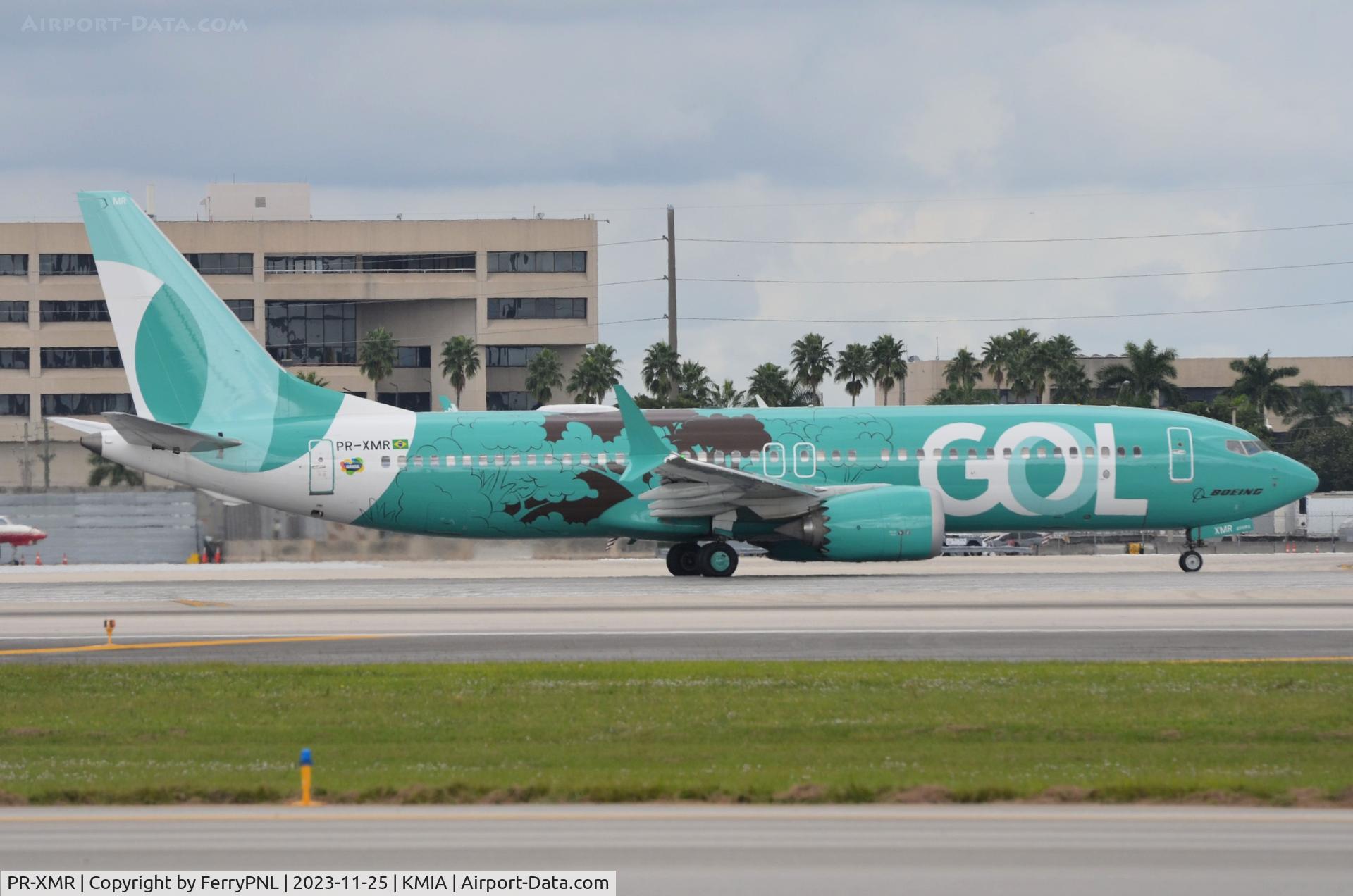 PR-XMR, 2021 Boeing 737-8 MAX C/N 60233, Gol Green B738M for departure