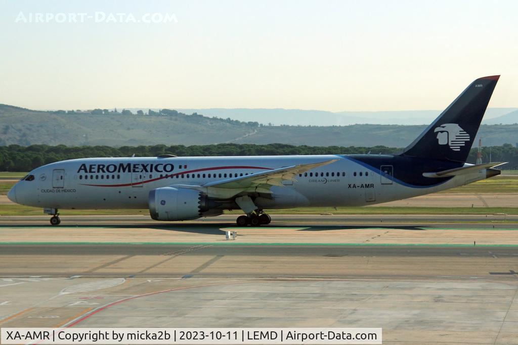 XA-AMR, 2014 Boeing 787-8 Dreamliner C/N 36844, Taxiing