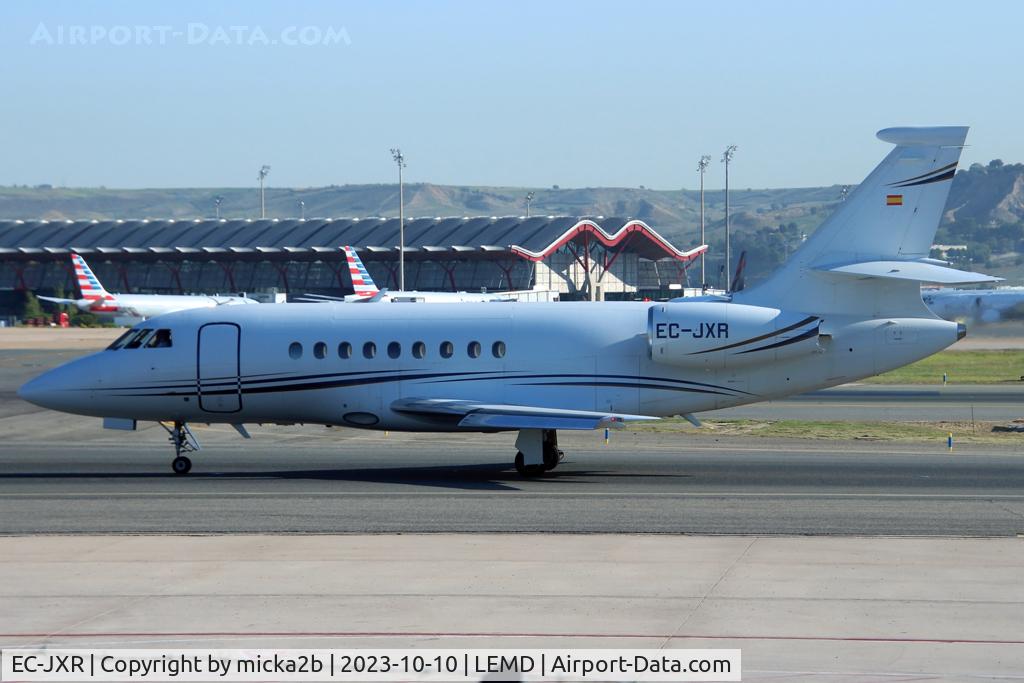 EC-JXR, 1997 Dassault Falcon 2000 C/N 55, Taxiing