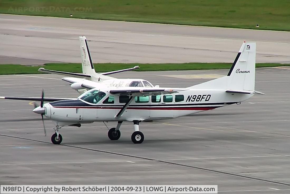 N98FD, 1998 Cessna 208 Caravan I C/N 20800290, N98FD @ LOWG 2004