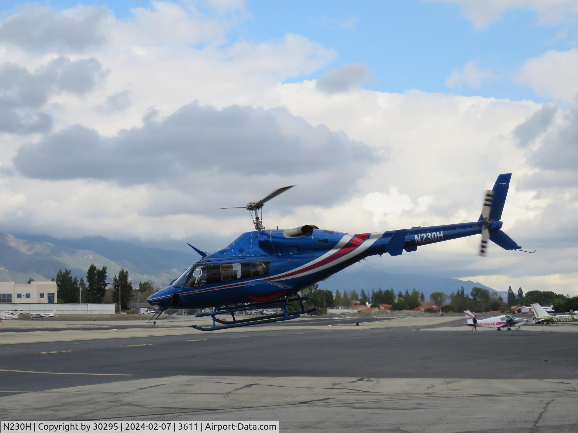 N230H, 1994 Bell 230 C/N 23019, Lifting off