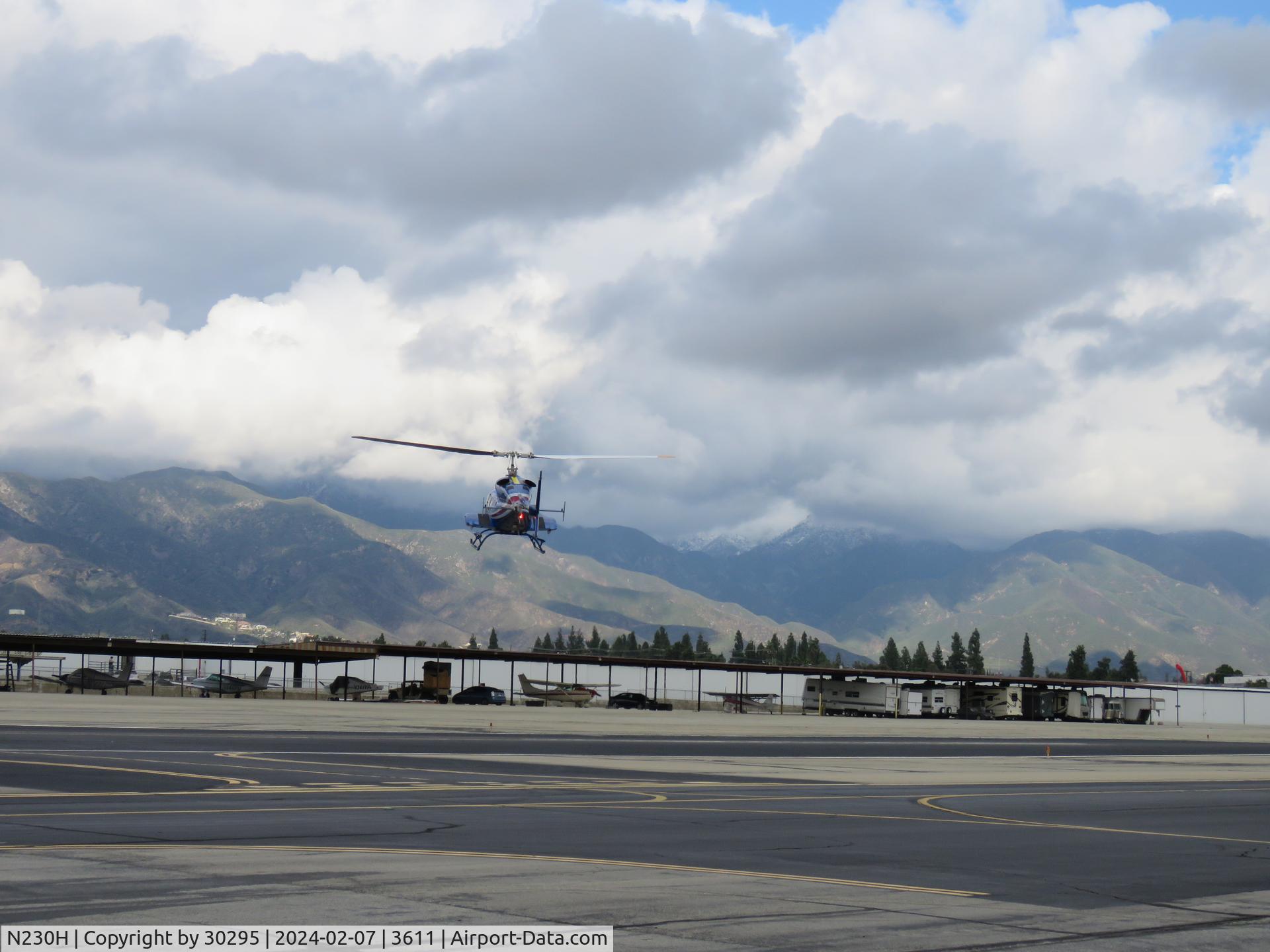 N230H, 1994 Bell 230 C/N 23019, Headed north