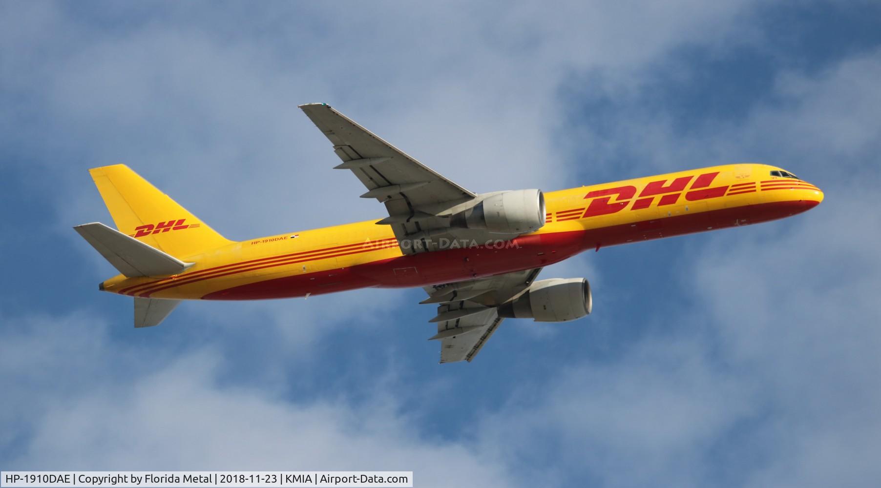 HP-1910DAE, 1998 Boeing 757-200 C/N 29607, DHL Panama 752 zx