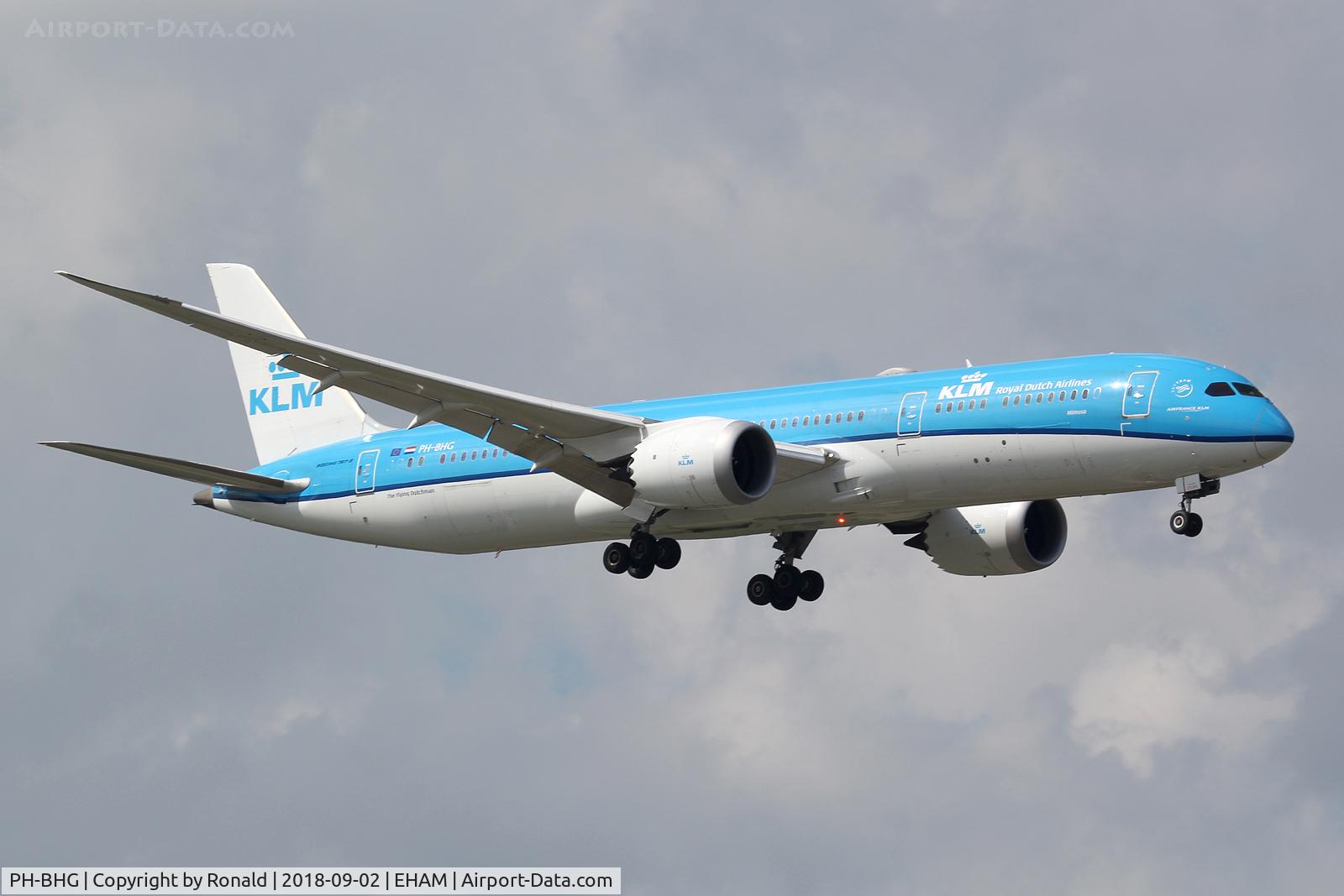 PH-BHG, 2016 Boeing 787-9 Dreamliner C/N 38766, at spl