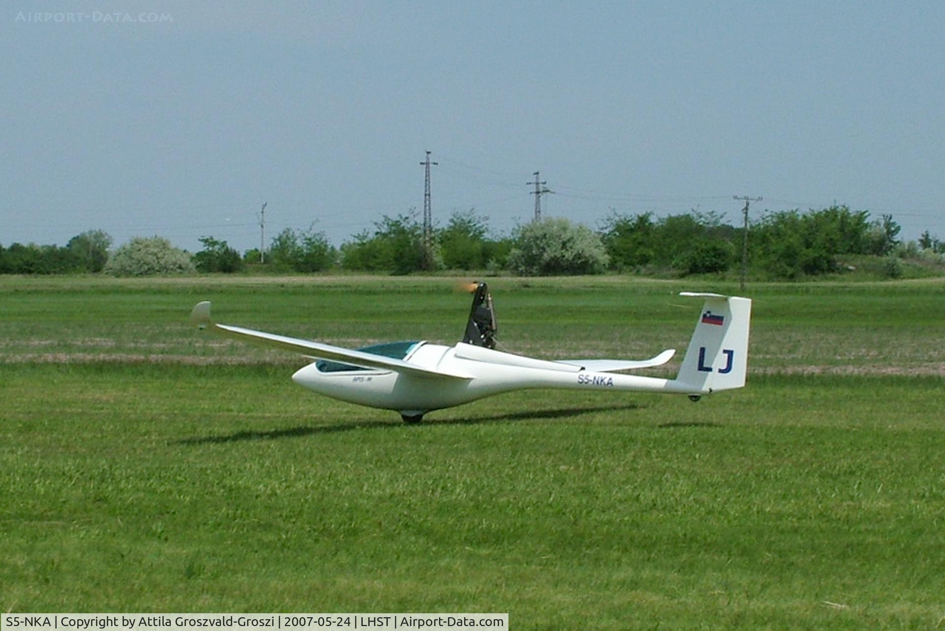 S5-NKA, 2006 AMS-Flight Apis M, LHST - Szatymaz Airport, Hungary