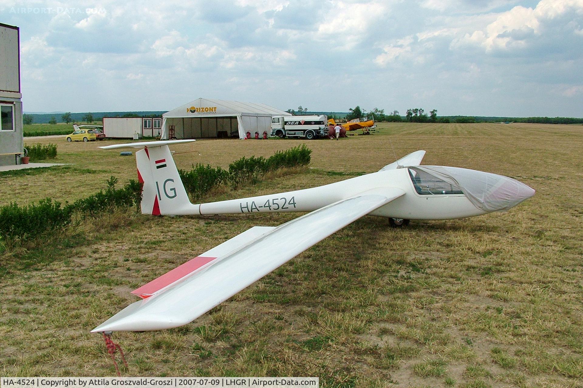 HA-4524, 1978 Grob G-102 Astir CS Jeans C/N 2118, LHGR - Gyúró Airport, Hungary