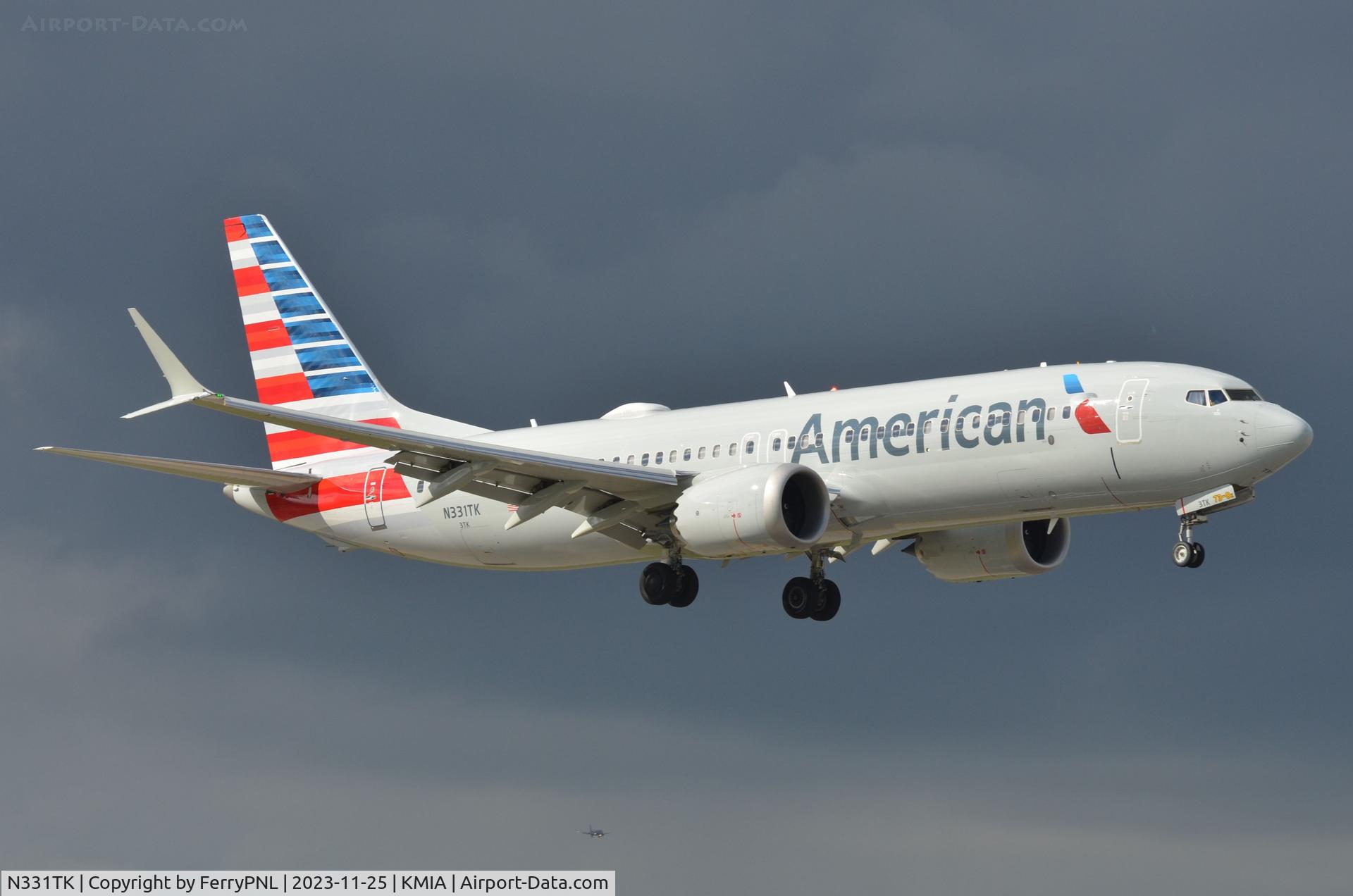 N331TK, 2023 Boeing 737-8 MAX C/N 68103, American B738M on short final