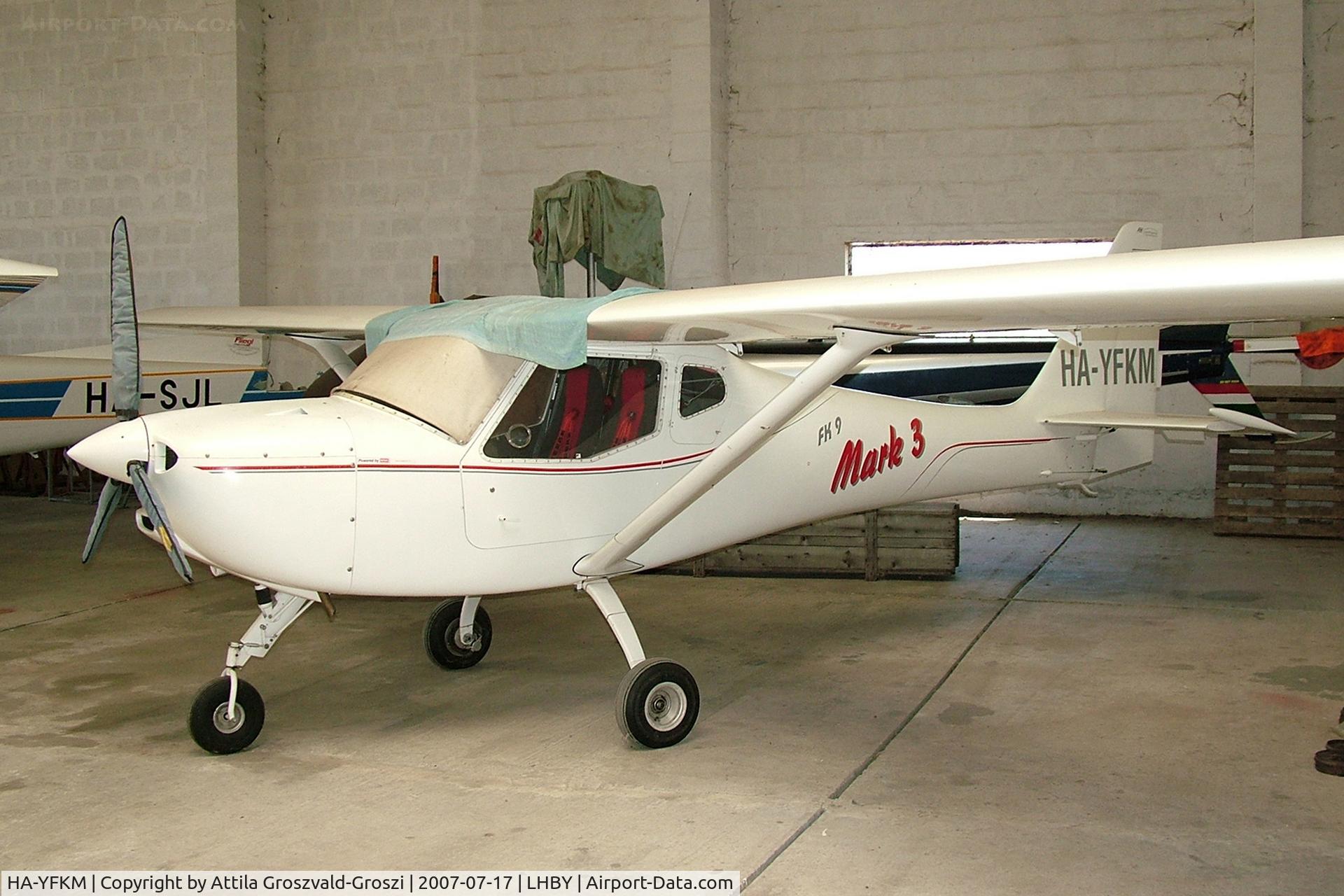 HA-YFKM, 2001 B & F Technik FK-9 Mark 3 C/N 171, LHBY - Böny Airport, Hungary