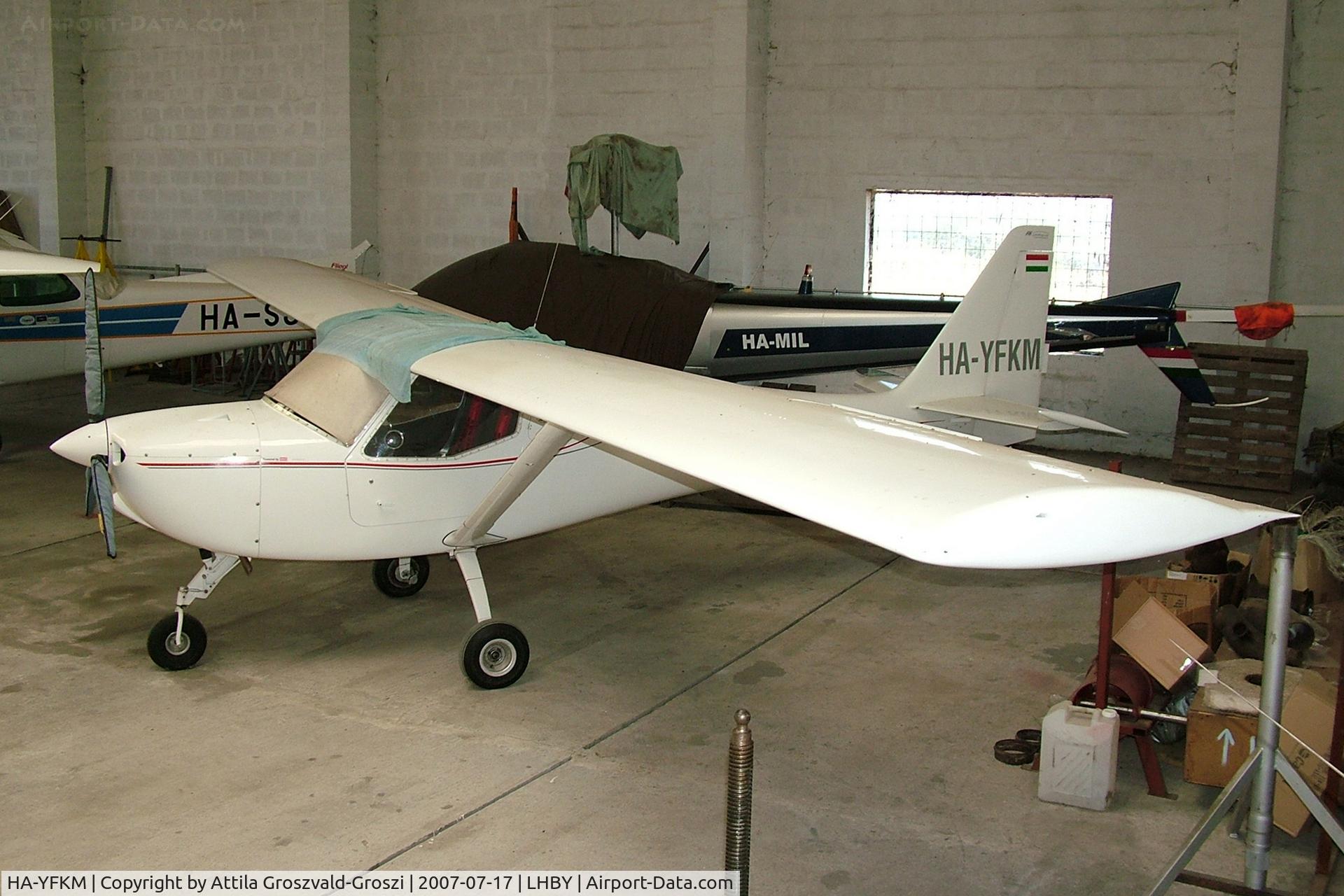 HA-YFKM, 2001 B & F Technik FK-9 Mark 3 C/N 171, LHBY - Böny Airport, Hungary
