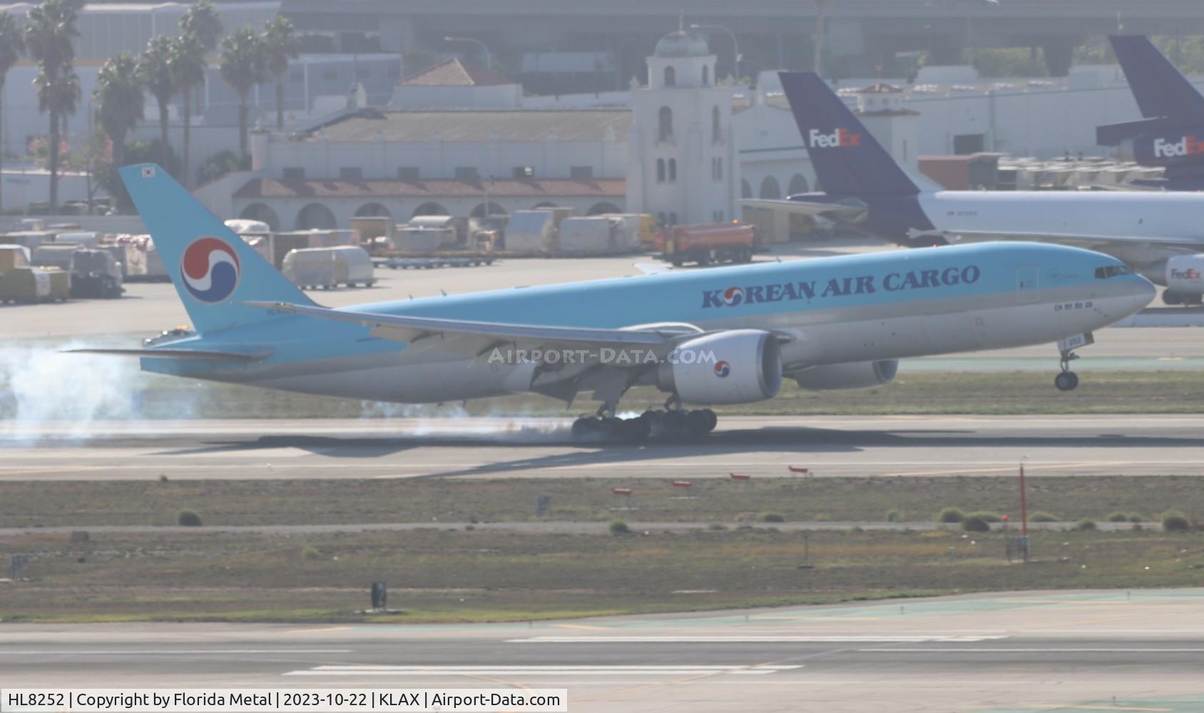HL8252, 2012 Boeing 777-FB5 C/N 37638, KAL 777-200LRF zx ICN-LAX