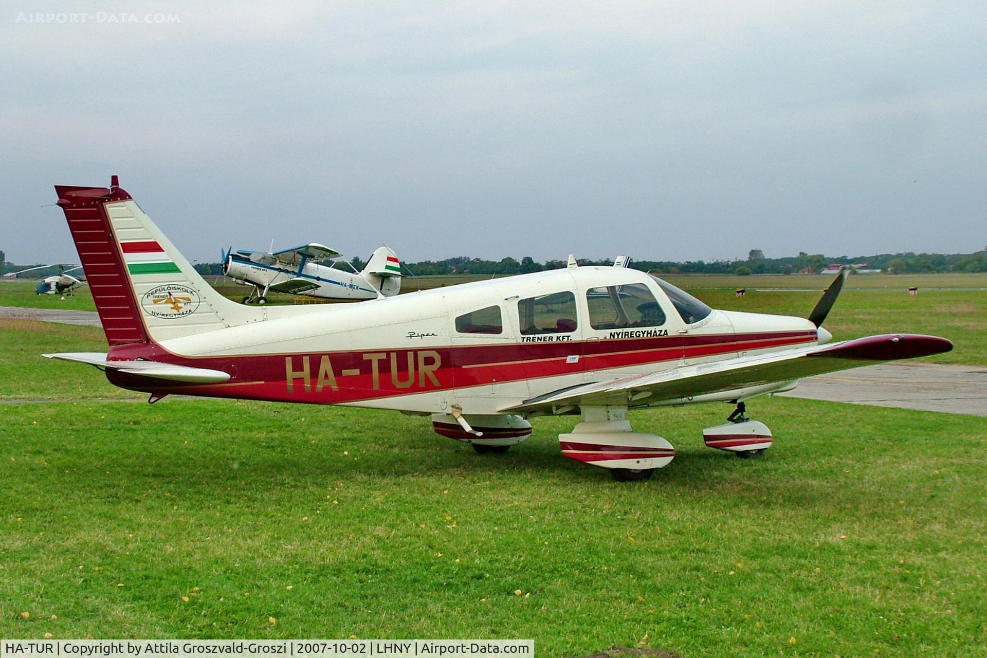 HA-TUR, Piper PA-28-161 C/N 287816189, LHNY - Nyíregyháza Airport, Hungary