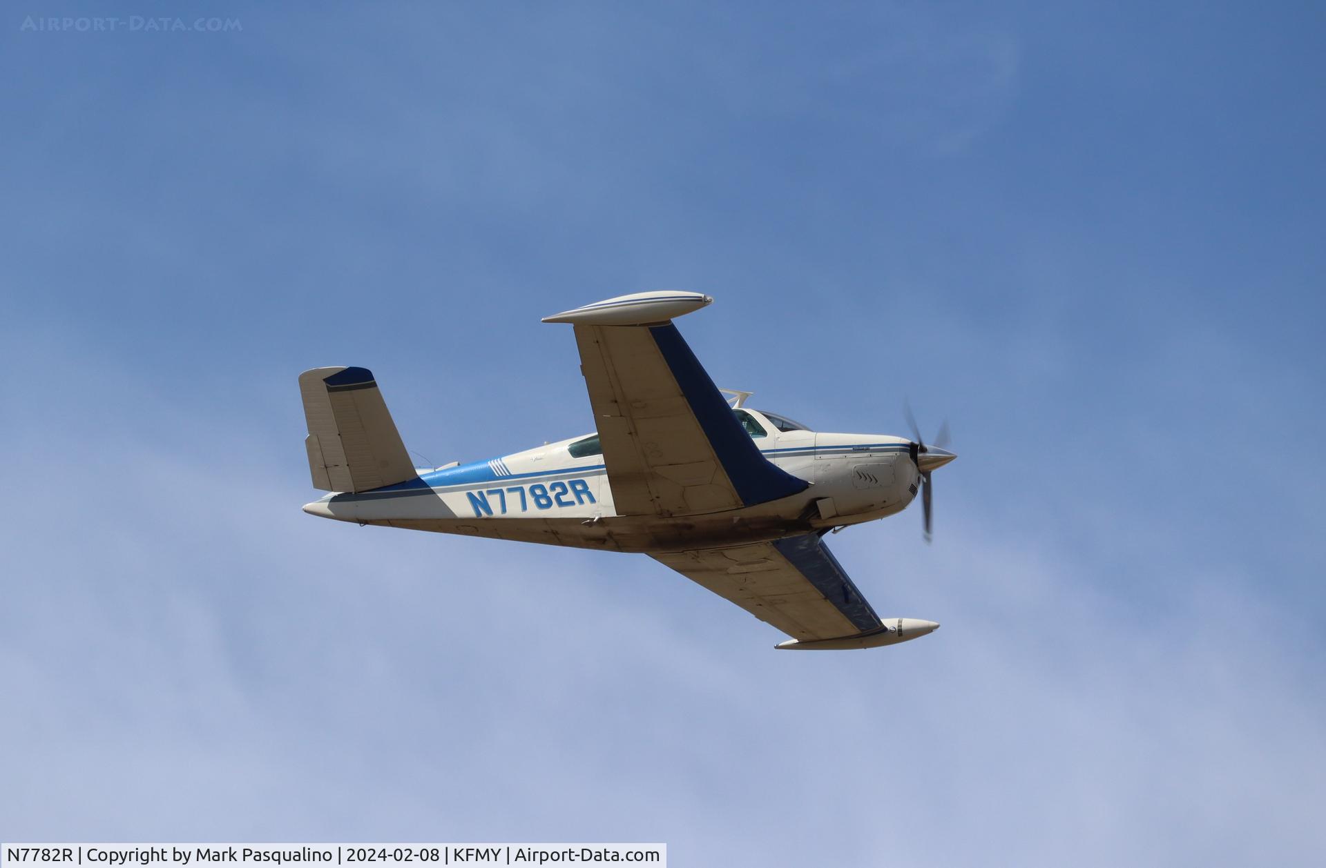 N7782R, 1968 Beech V35A Bonanza C/N D-8885, Beech V35A