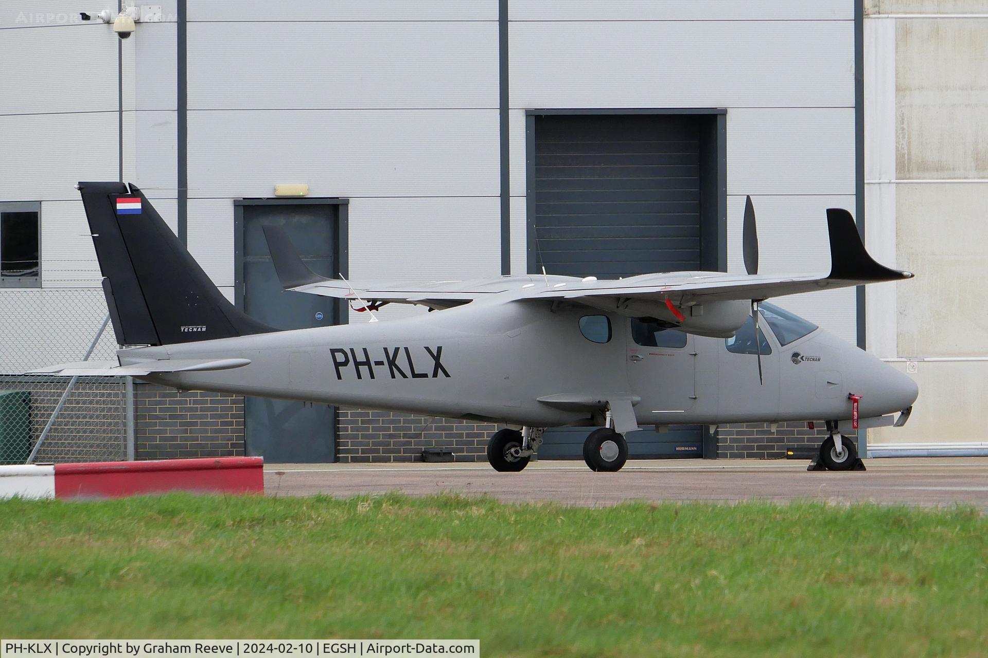 PH-KLX, Tecnam P2006T C/N 345, Parked at Norwich.
