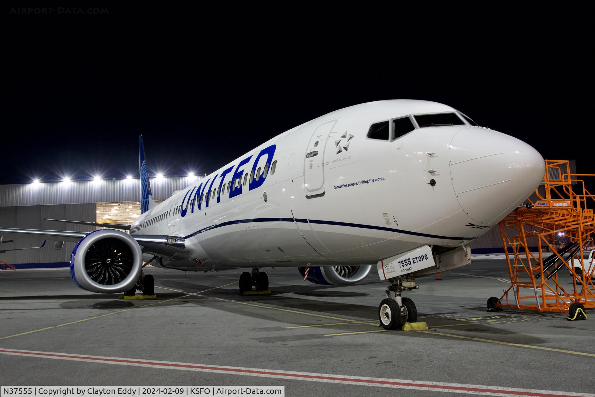 N37555, 2023 Boeing 737-9 MAX C/N 67182, SFO 2024.