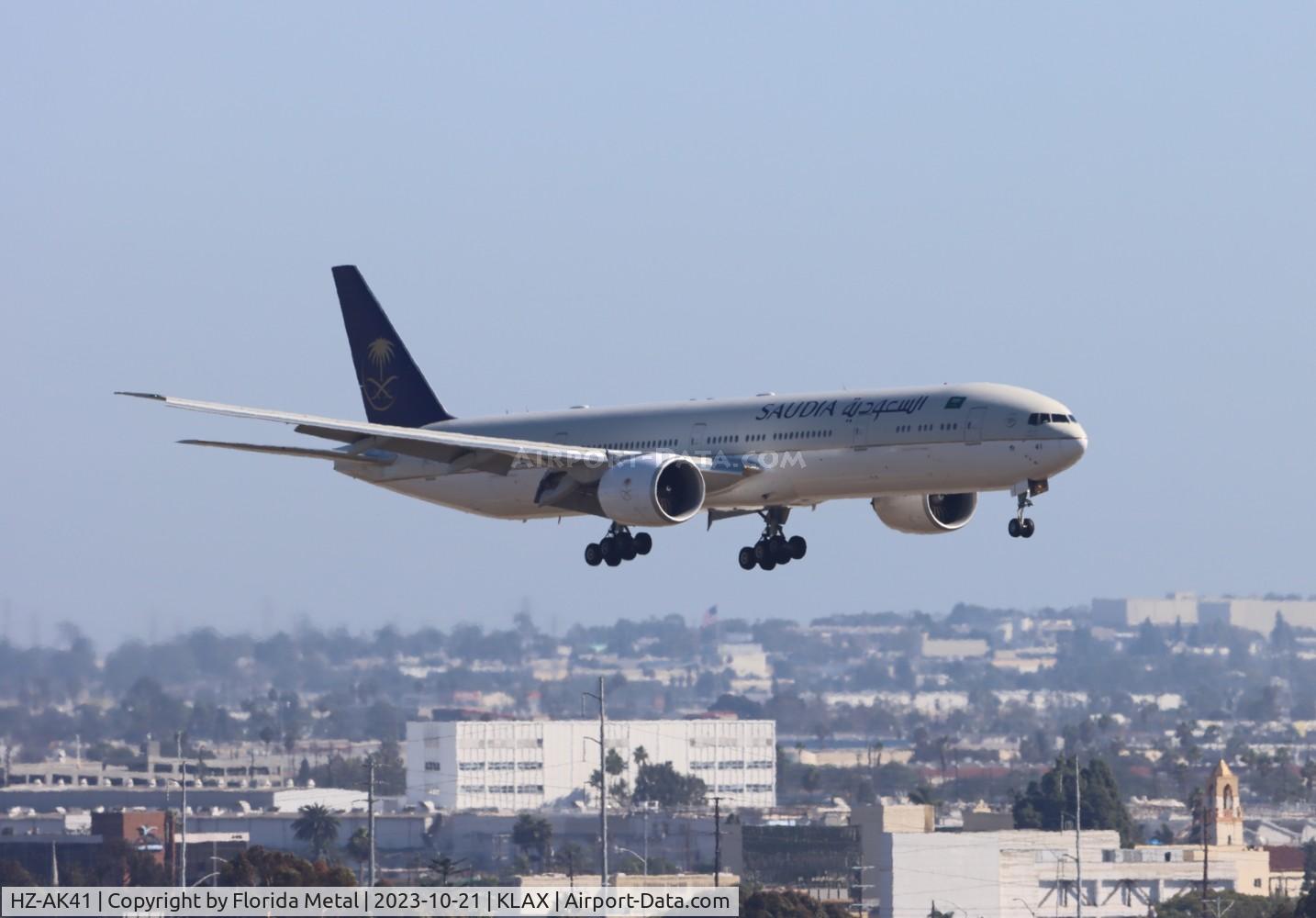 HZ-AK41, 2017 Boeing 777-368/ER C/N 62761, LAX zx