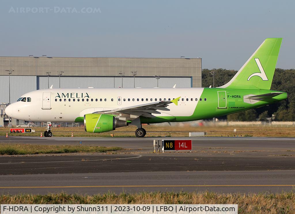 F-HDRA, 2004 Airbus A319-111 C/N 2279, Lining up rwy 14L for departure... S7 basic c/s