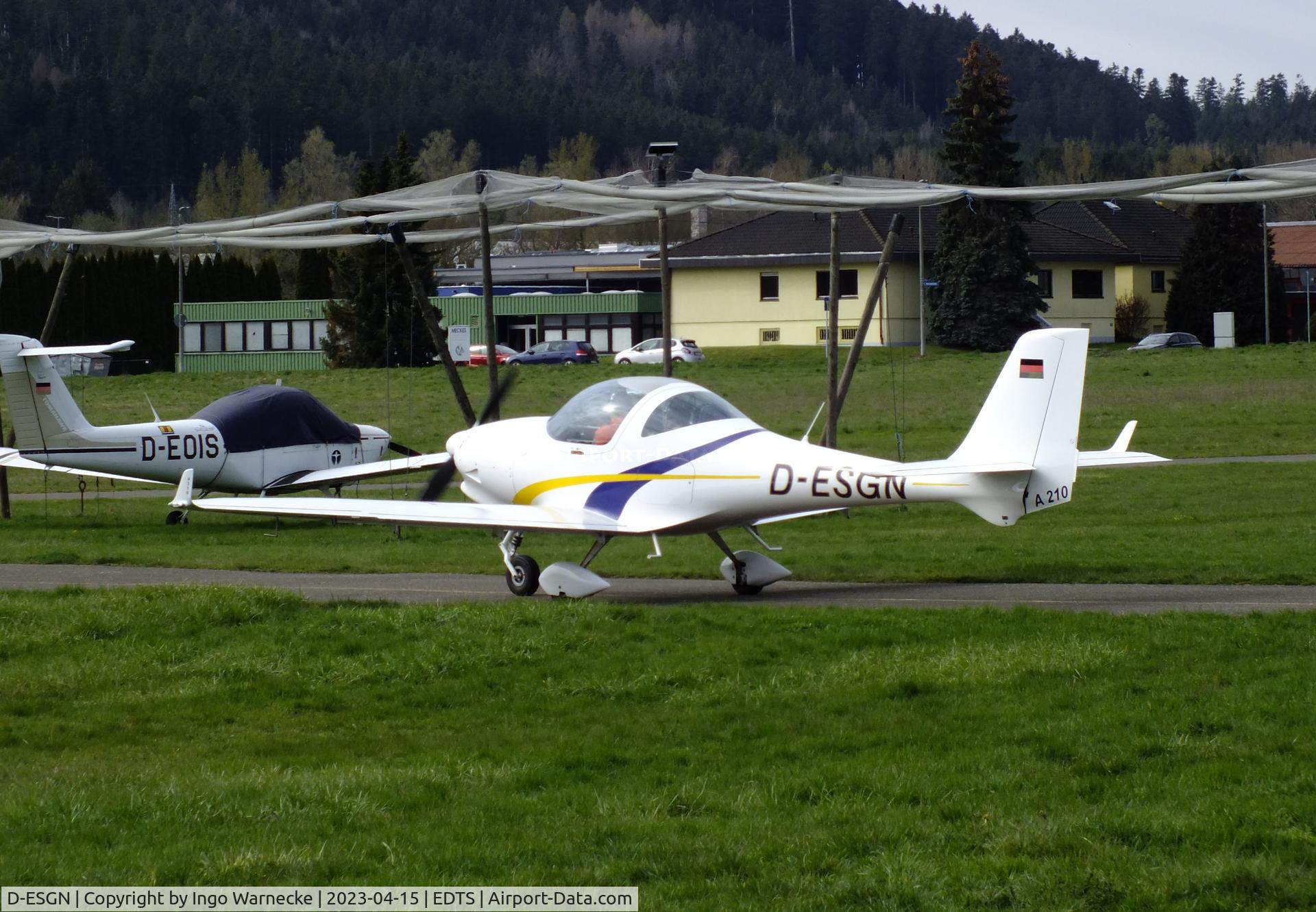 D-ESGN, Aquila A210 (AT01) C/N AT01-234, Aquila A210 (AT01) at Schwenningen airfield