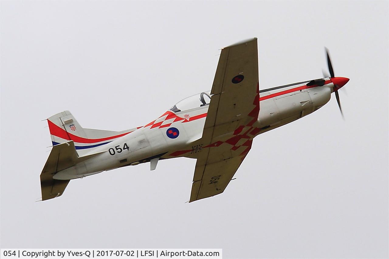 054, Pilatus PC-9M C/N 617, Pilatus PC-9M, Croatian Air Force aerobatic team, On display, St Dizier-Robinson Air Base 113 (LFSI)