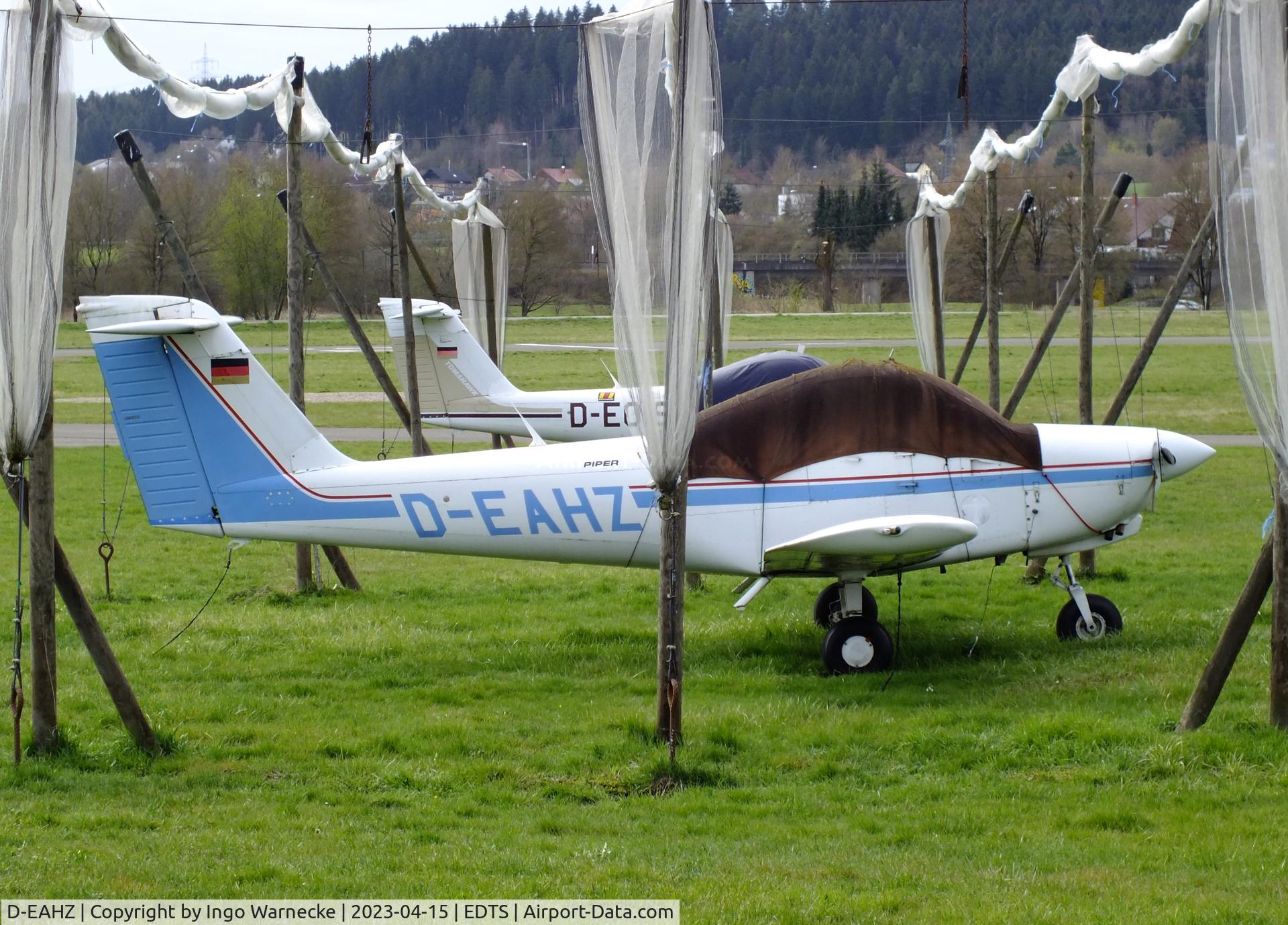 D-EAHZ, 1988 Piper PA 38-112 Tomahawk C/N 38-81A0002, Piper PA 38-112 Tomahawk at Schwenningen airfield
