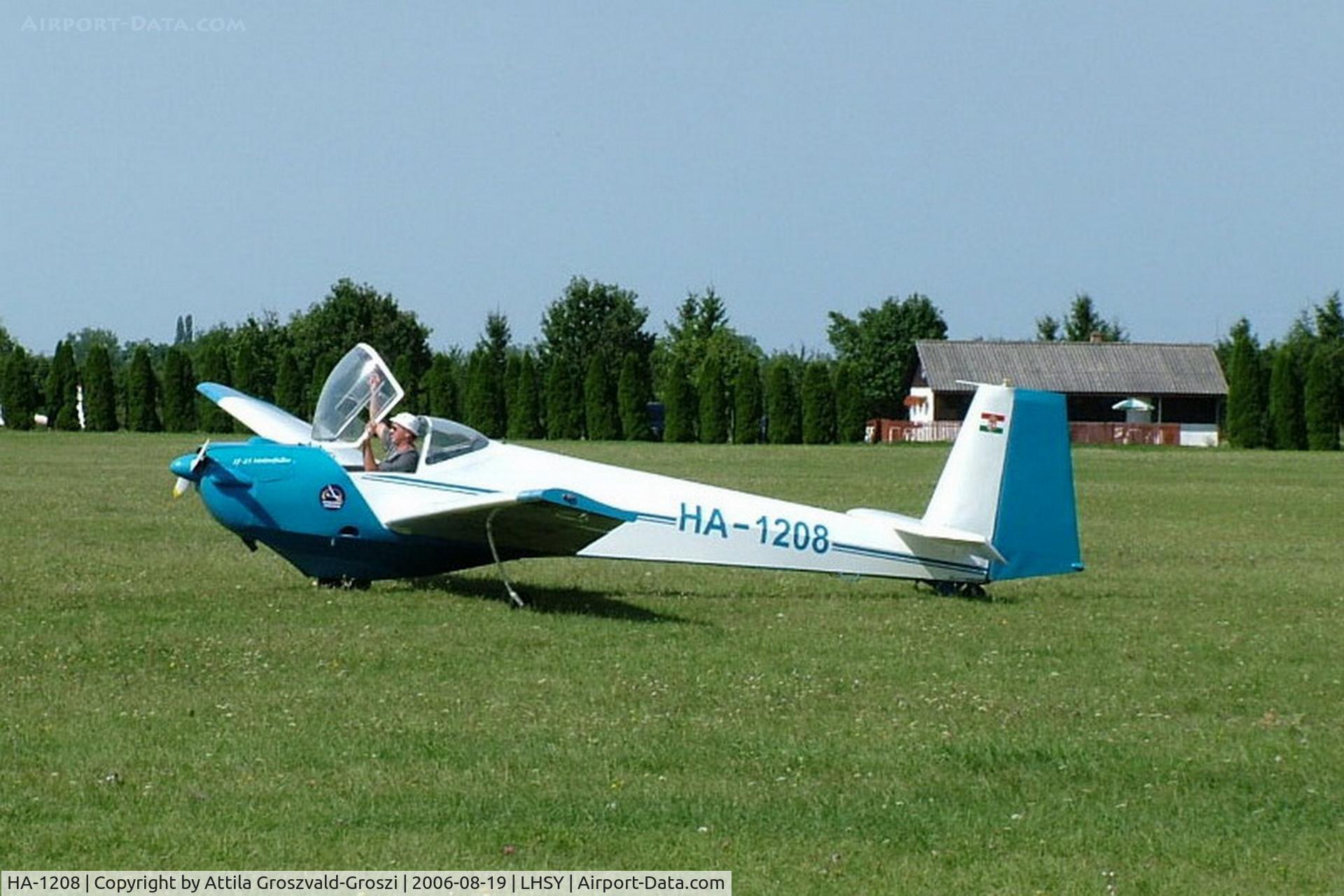 HA-1208, 1976 Scheibe SF-25C Falke C/N 44156, LHSY - Szombathely Airport, Hungary