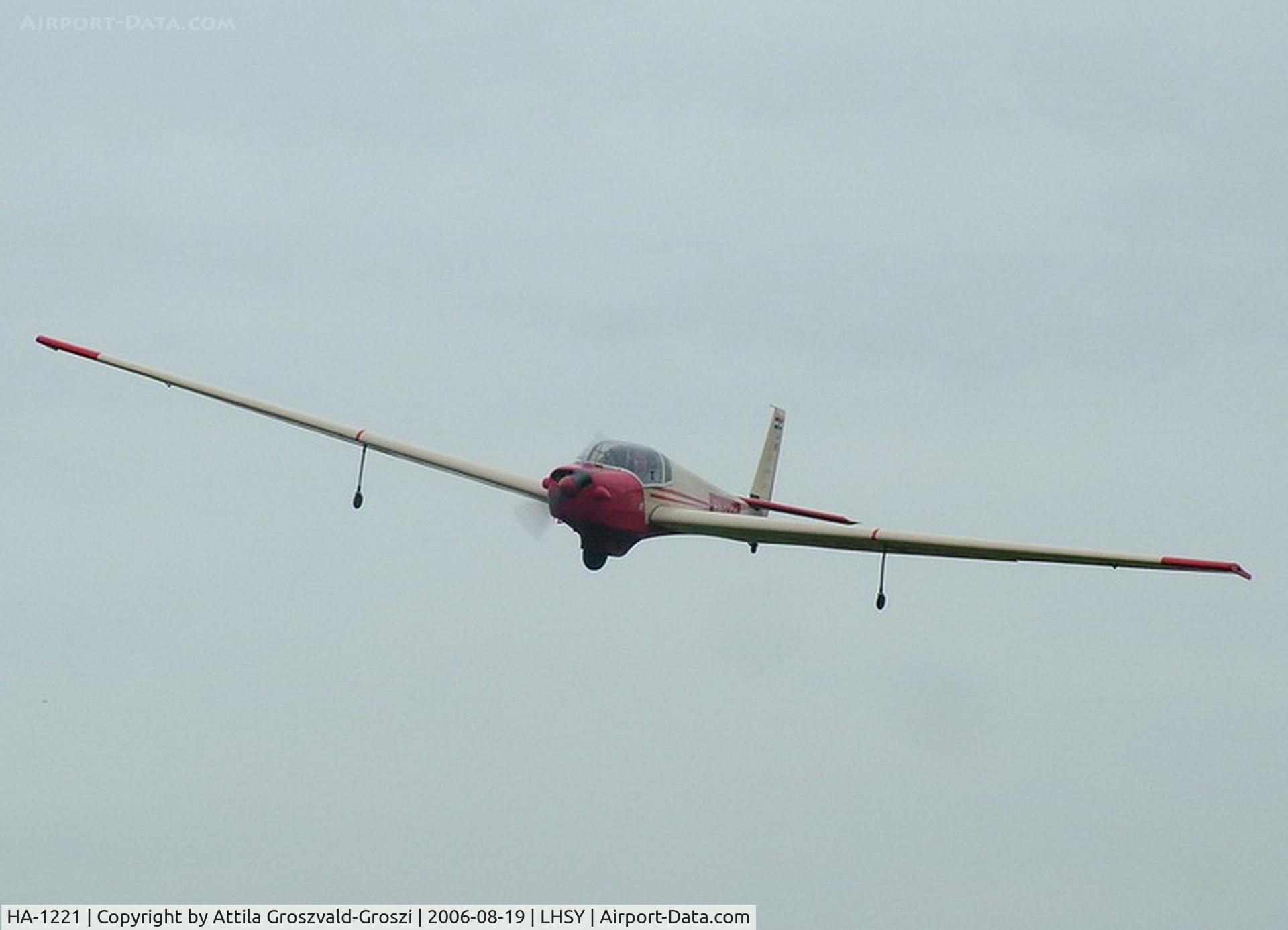 HA-1221, Scheibe SF-25C Falke C/N 4235, LHSY - Szombathely Airport, Hungary