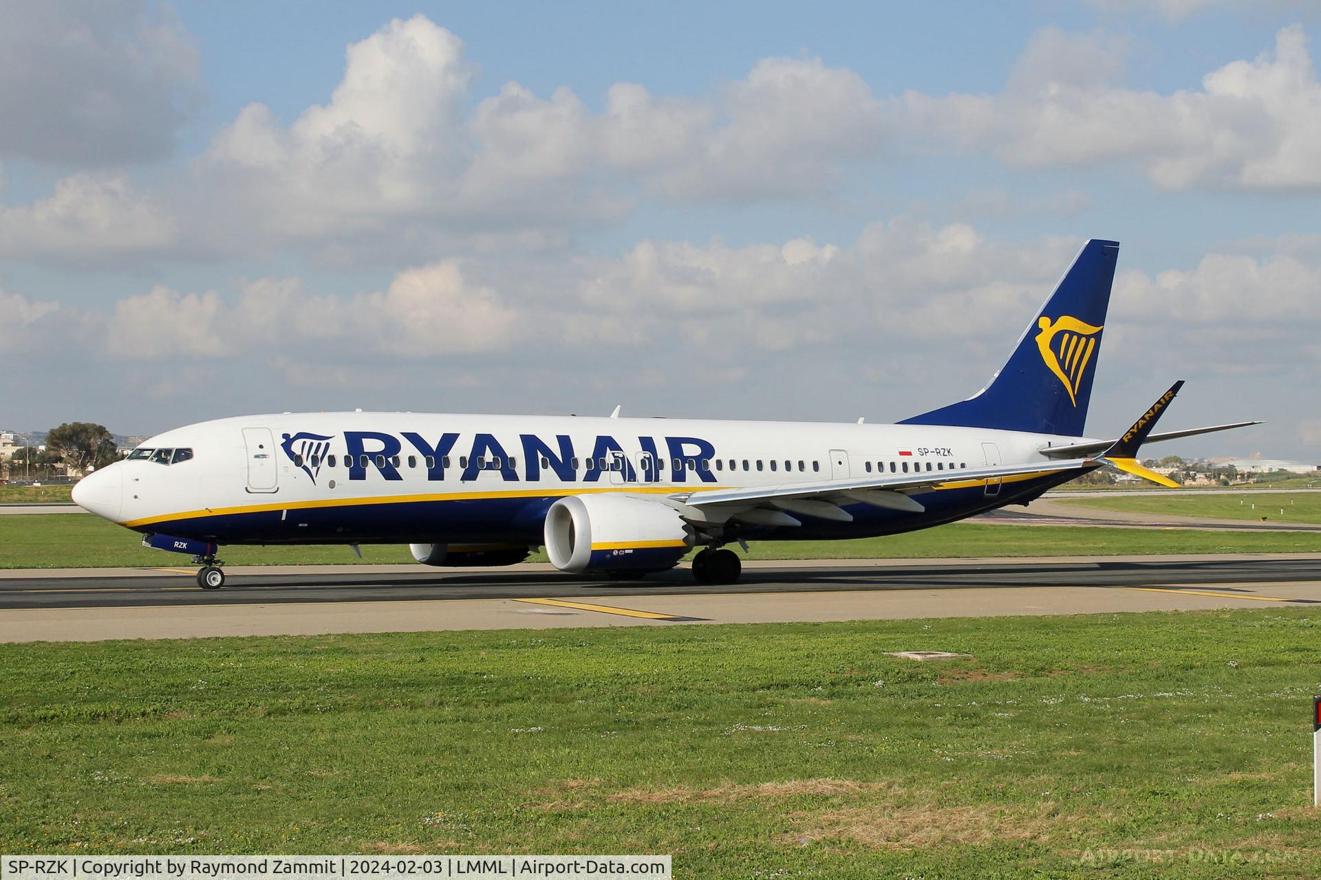 SP-RZK, 2021 Boeing 737-8-200 MAX C/N 62304, B737-8 MAX SP-RZK Ryanair Sun