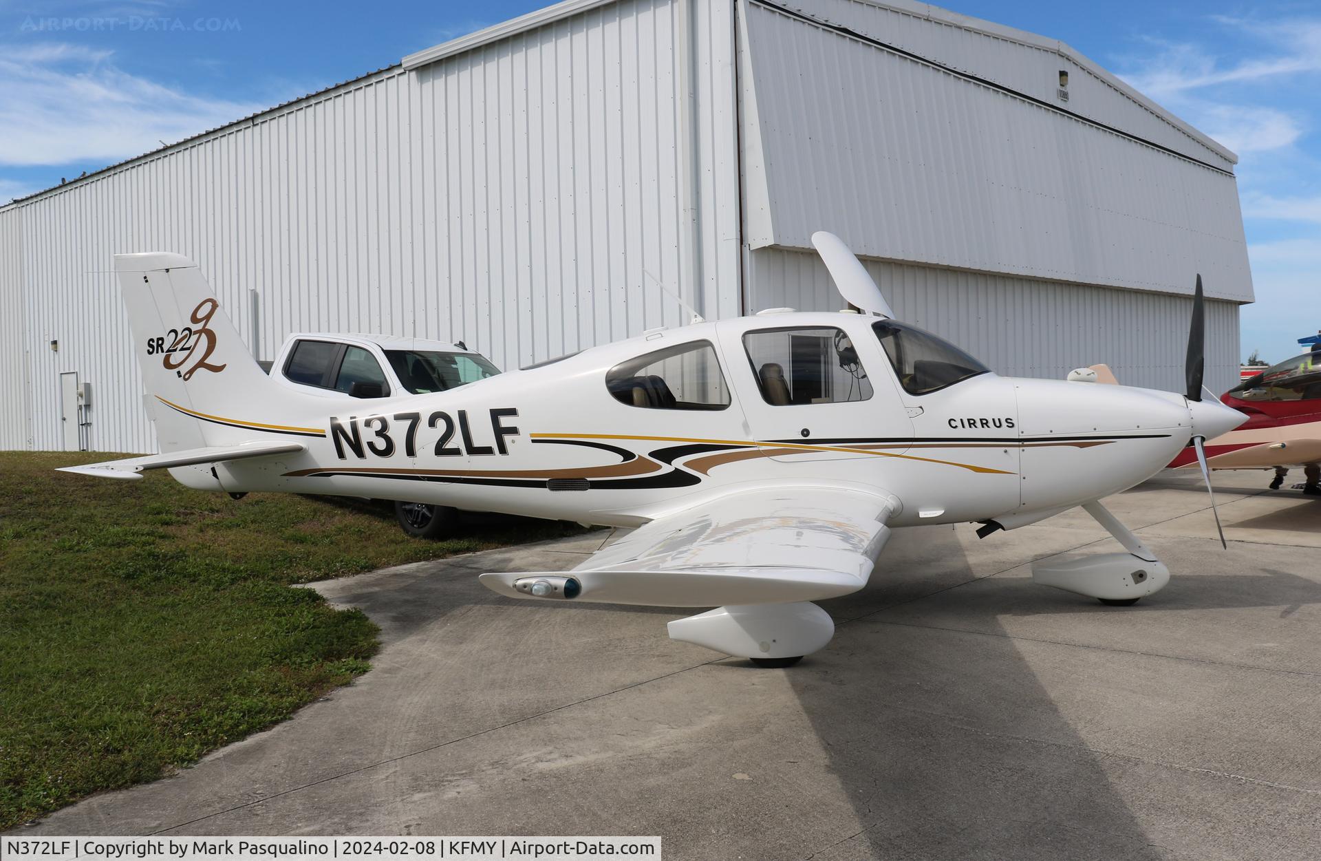 N372LF, 2004 Cirrus SR22 C/N 1074, Cirrus SR22