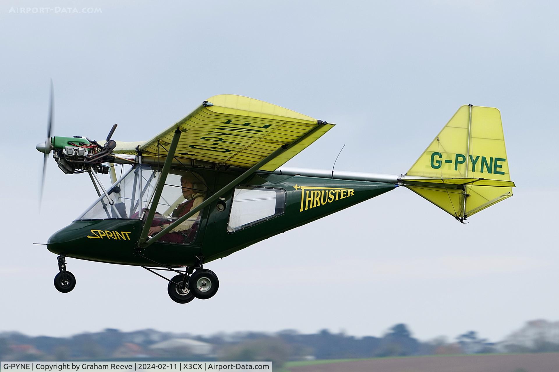 G-PYNE, 2002 Thruster T600N 450 C/N 0072-T600N-067, Departing from Northrepps.