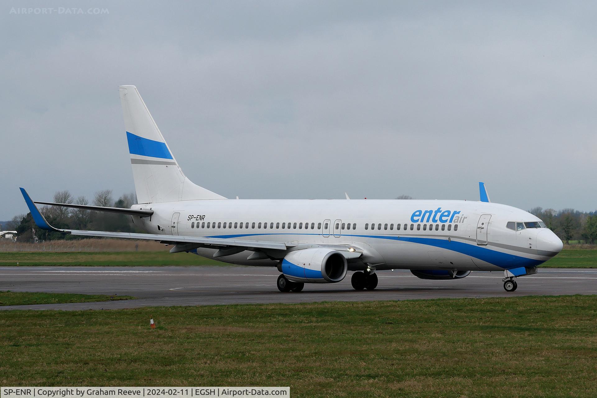 SP-ENR, 2001 Boeing 737-8Q8 C/N 30652, Departing from Norwich.