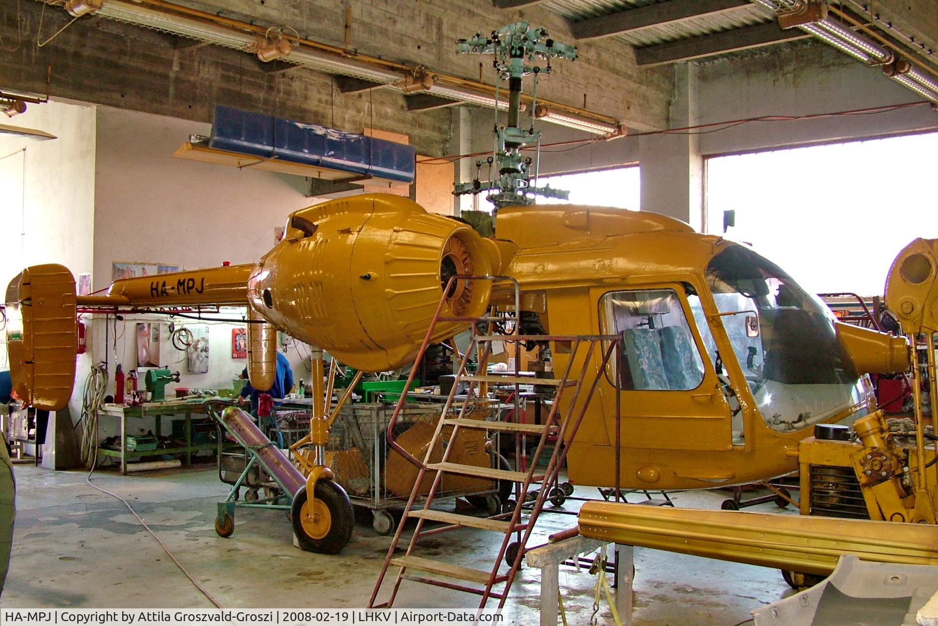HA-MPJ, 1978 Kamov Ka-26 Hoodlum C/N 7806308, LHKV - Kaposújlak Airport, Hungary
