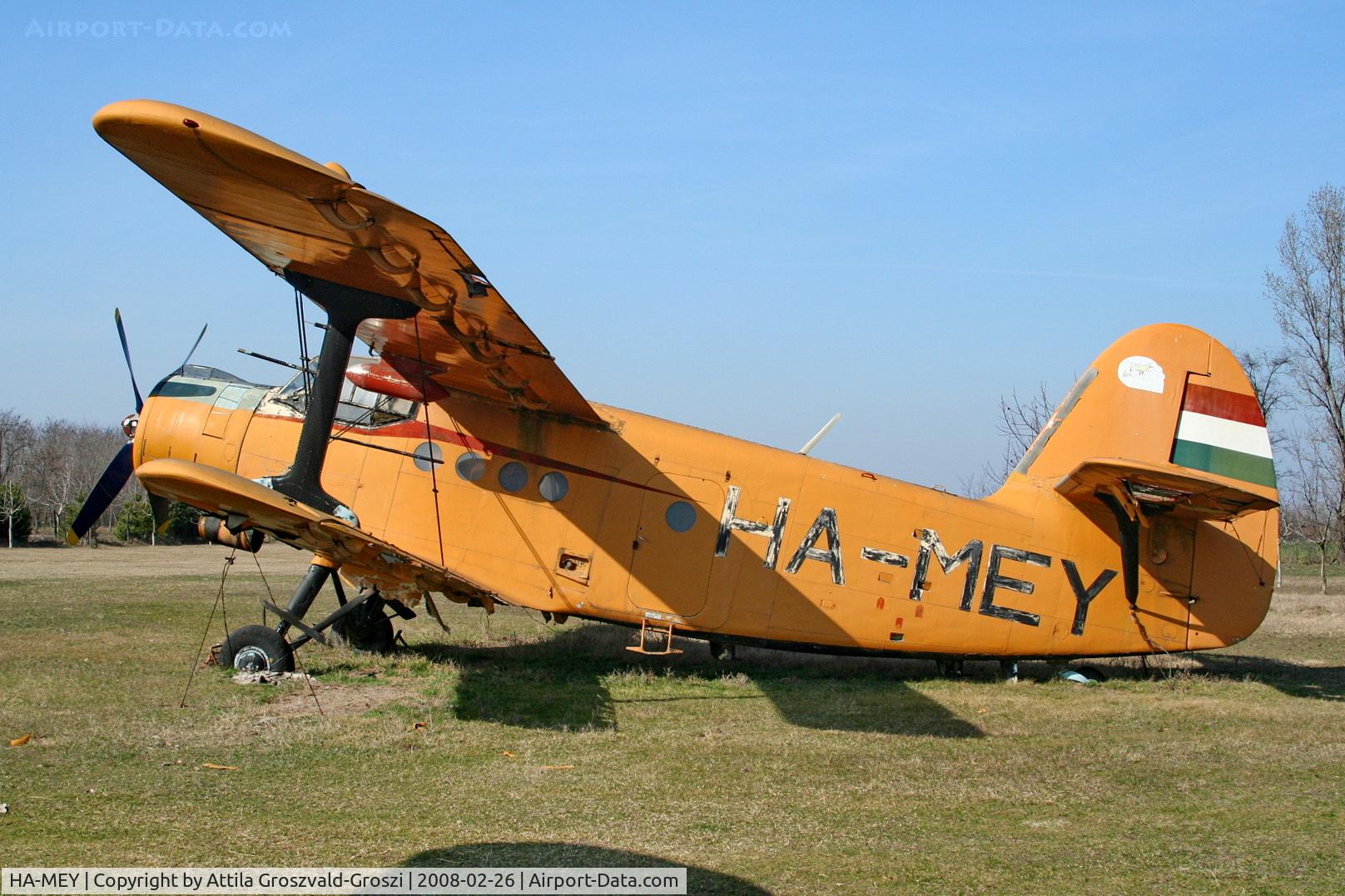 HA-MEY, 1985 PZL-Mielec Antonov An-2R Colt C/N 1G217-54, Domaszék, agricultural site, Hungary