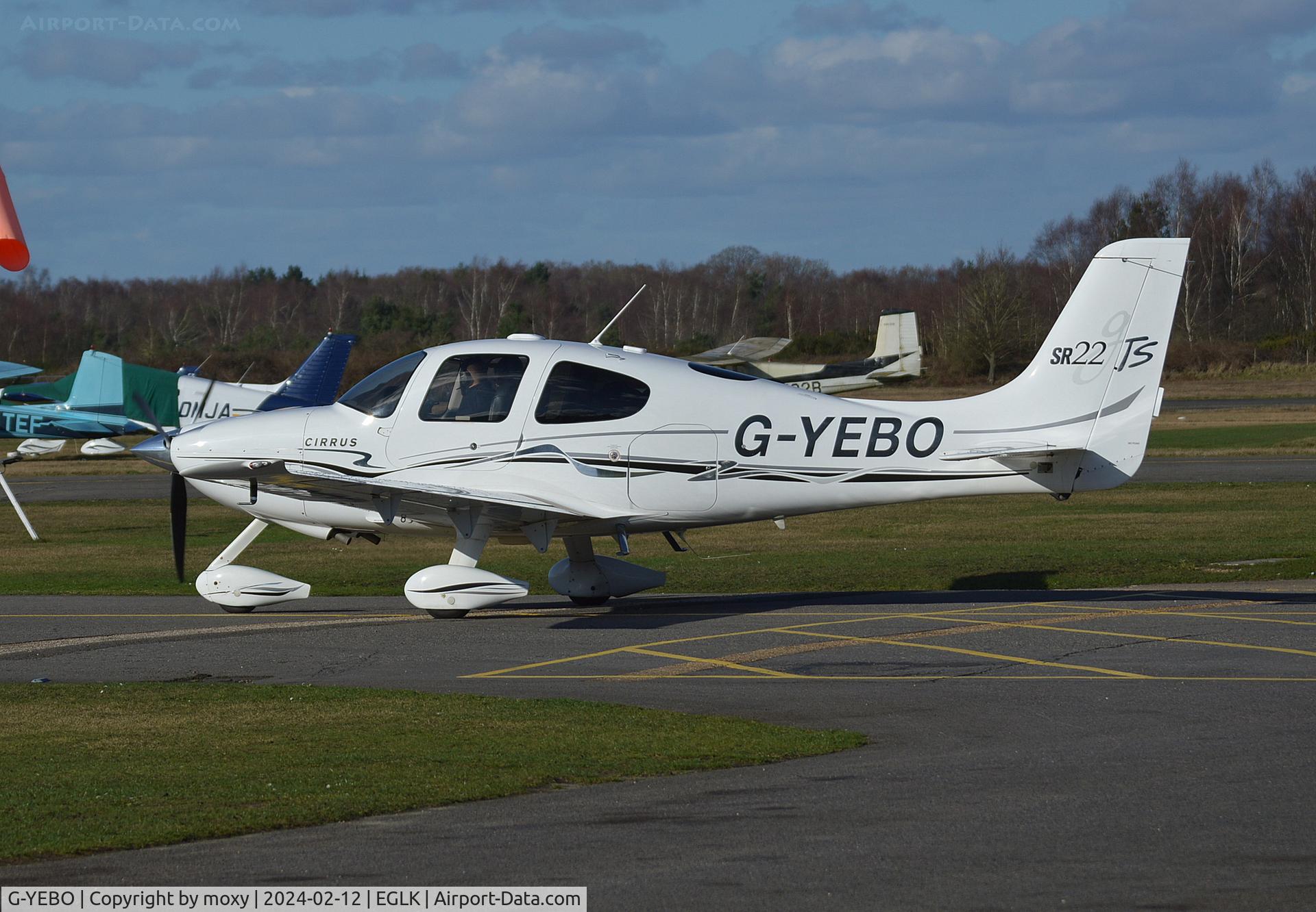 G-YEBO, 2006 Cirrus SR22 GTS C/N 1775, Cirrus SR22 GTS at Blackbushe. Ex N220RJ