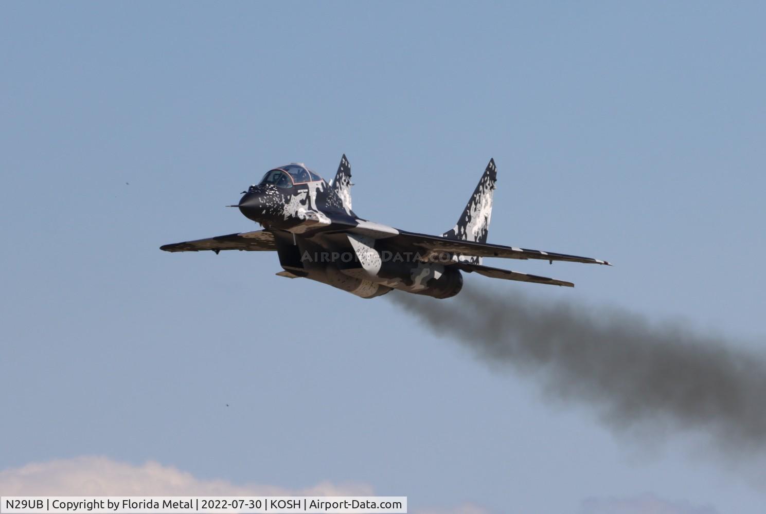 N29UB, 1989 Mikoyan-Gurevich MiG-29UB C/N 50903014896, OSH 22 zx