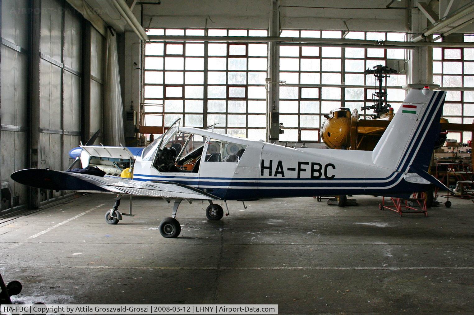 HA-FBC, 1976 Zlin Z-43 C/N 0077, LHNY - Nyíregyháza Airport, Hungary