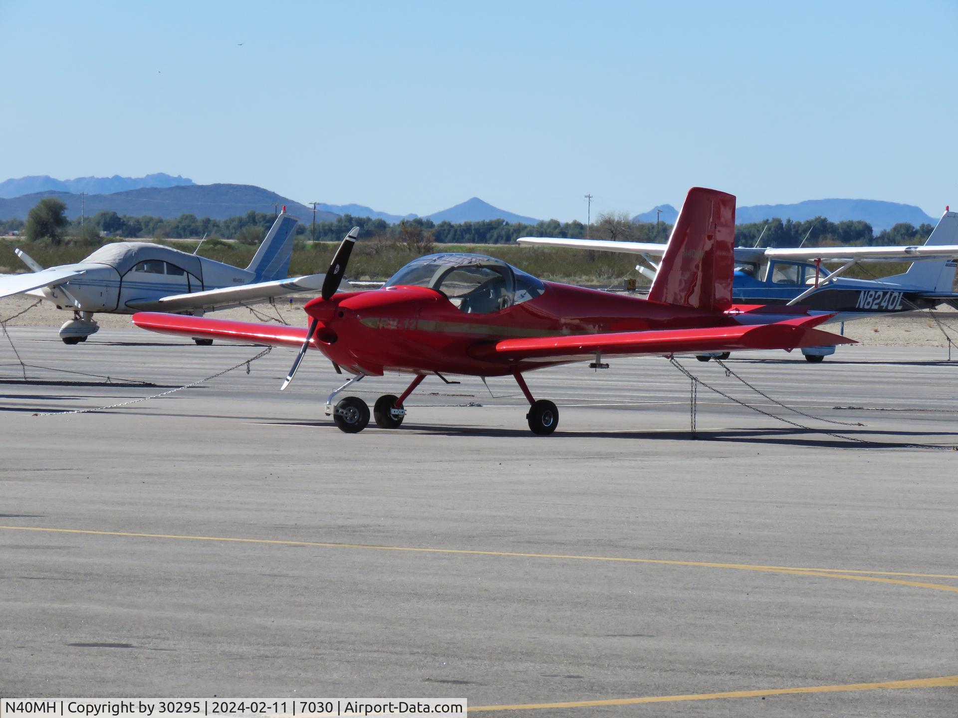 N40MH, 2010 Vans RV-12 C/N 120128, Parked