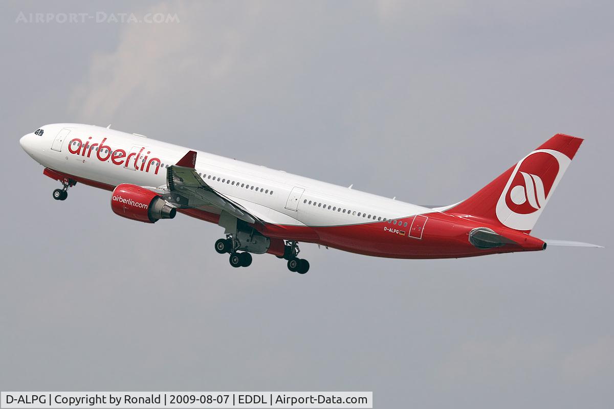 D-ALPG, 2002 Airbus A330-223 C/N 493, at dus
