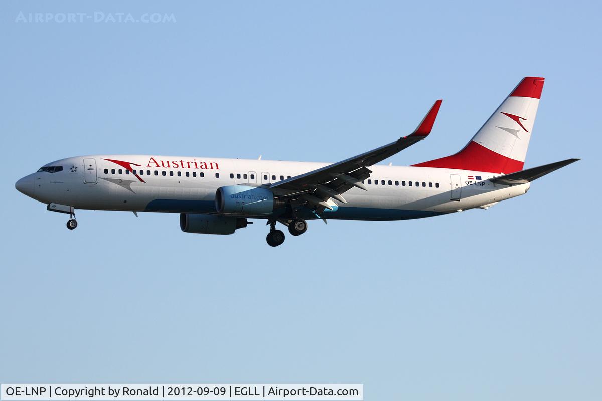 OE-LNP, 2002 Boeing 737-8Z9 C/N 30420, at lhr